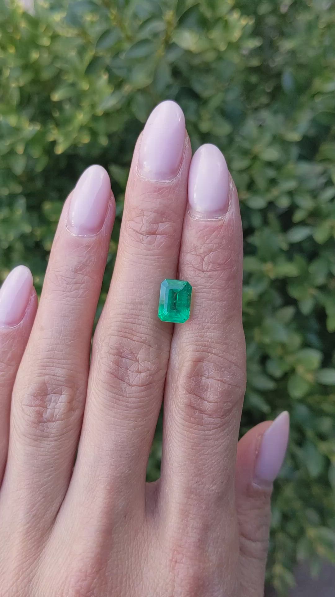 2.68 Ct. Emerald from Zambia Size Video