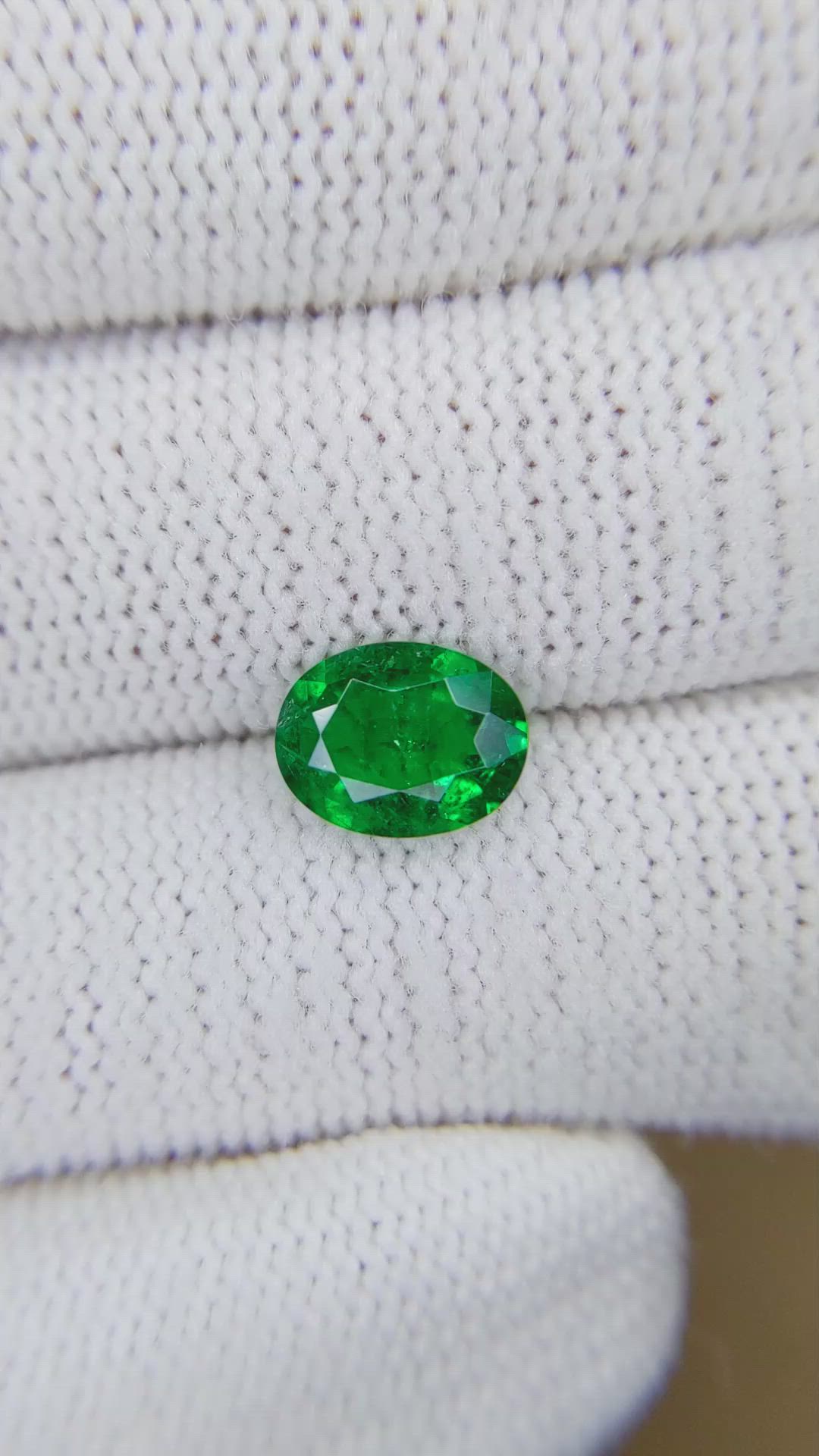 1.33 Ct. Emerald from Zambia Size Video