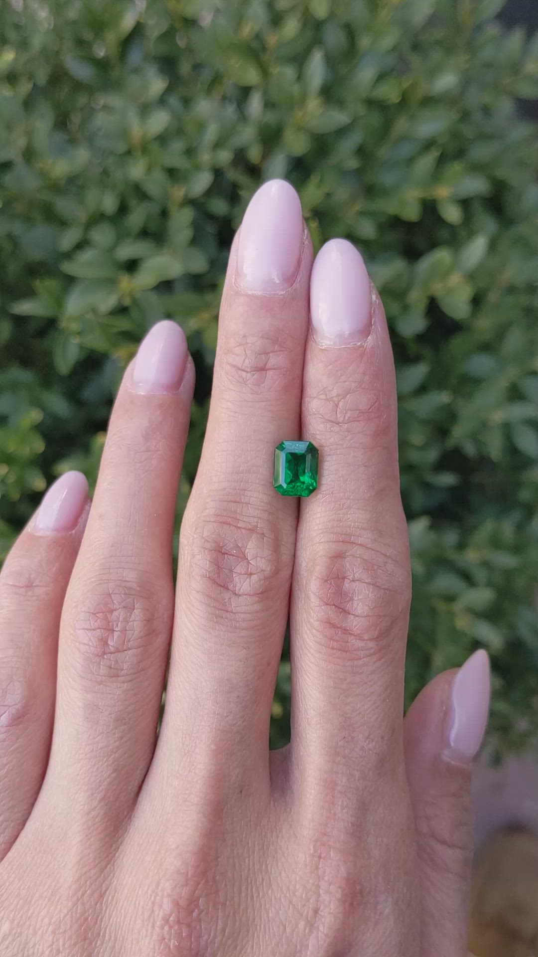 1.73 Ct. Emerald from Zambia Size Video