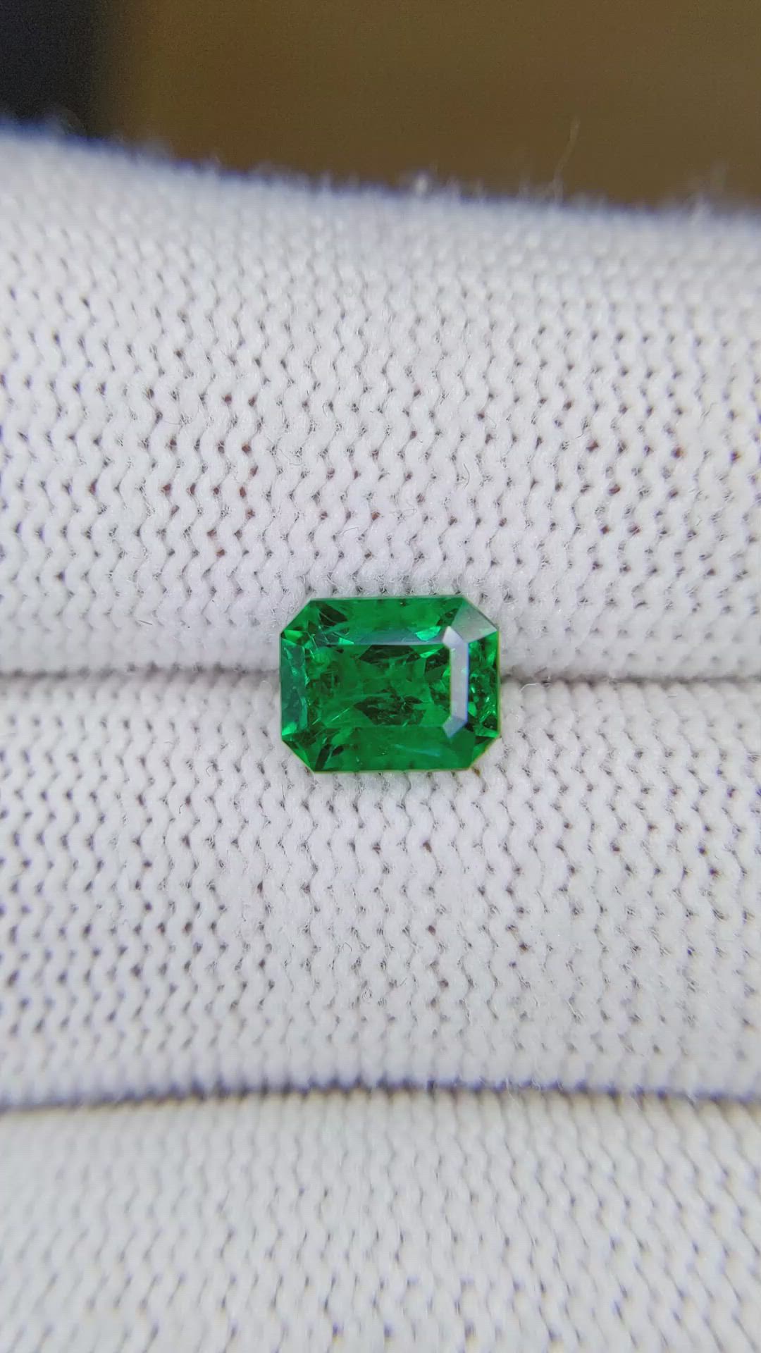 1.73 Ct. Emerald from Zambia Size Video