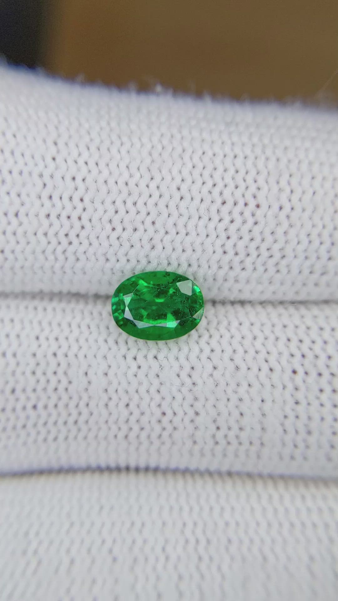 1.38 Ct. Emerald from Zambia Size Video