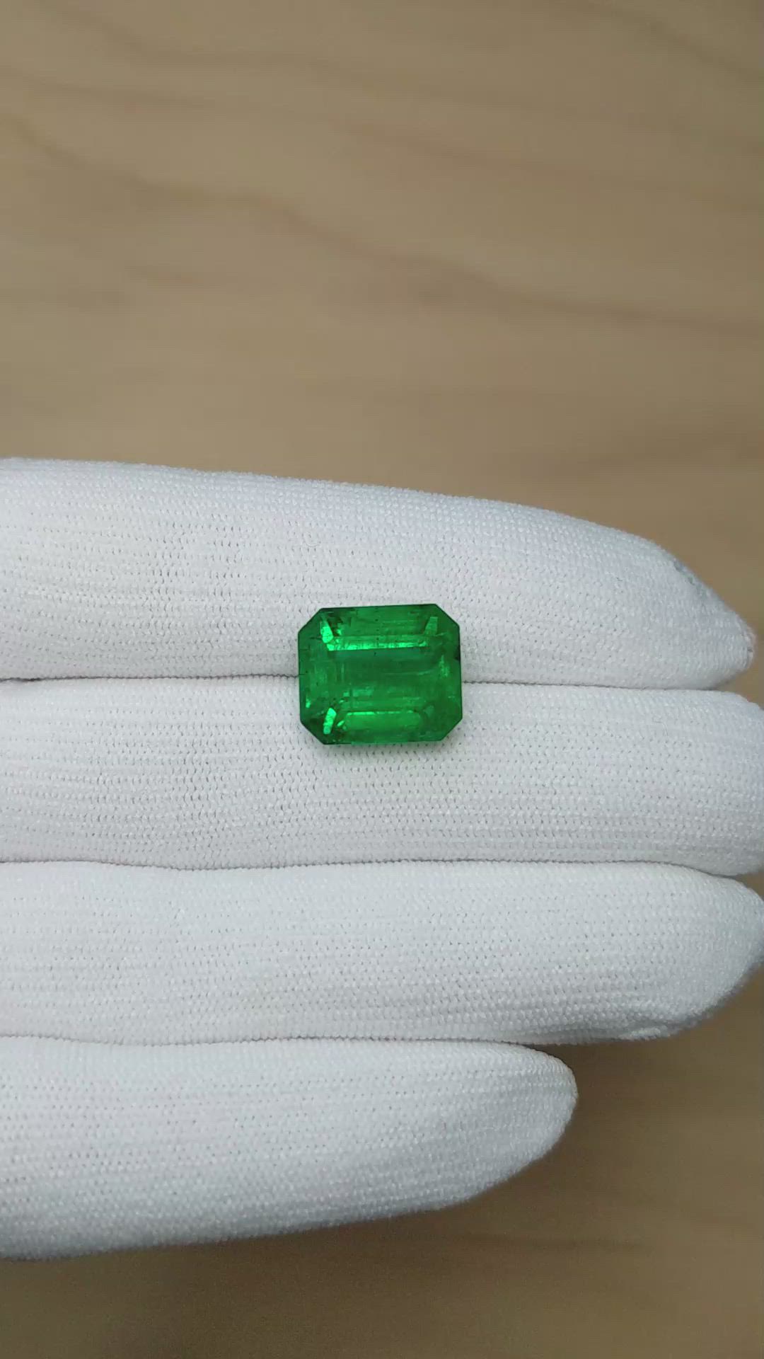 11.33 Ct. Emerald from Zambia Size Video