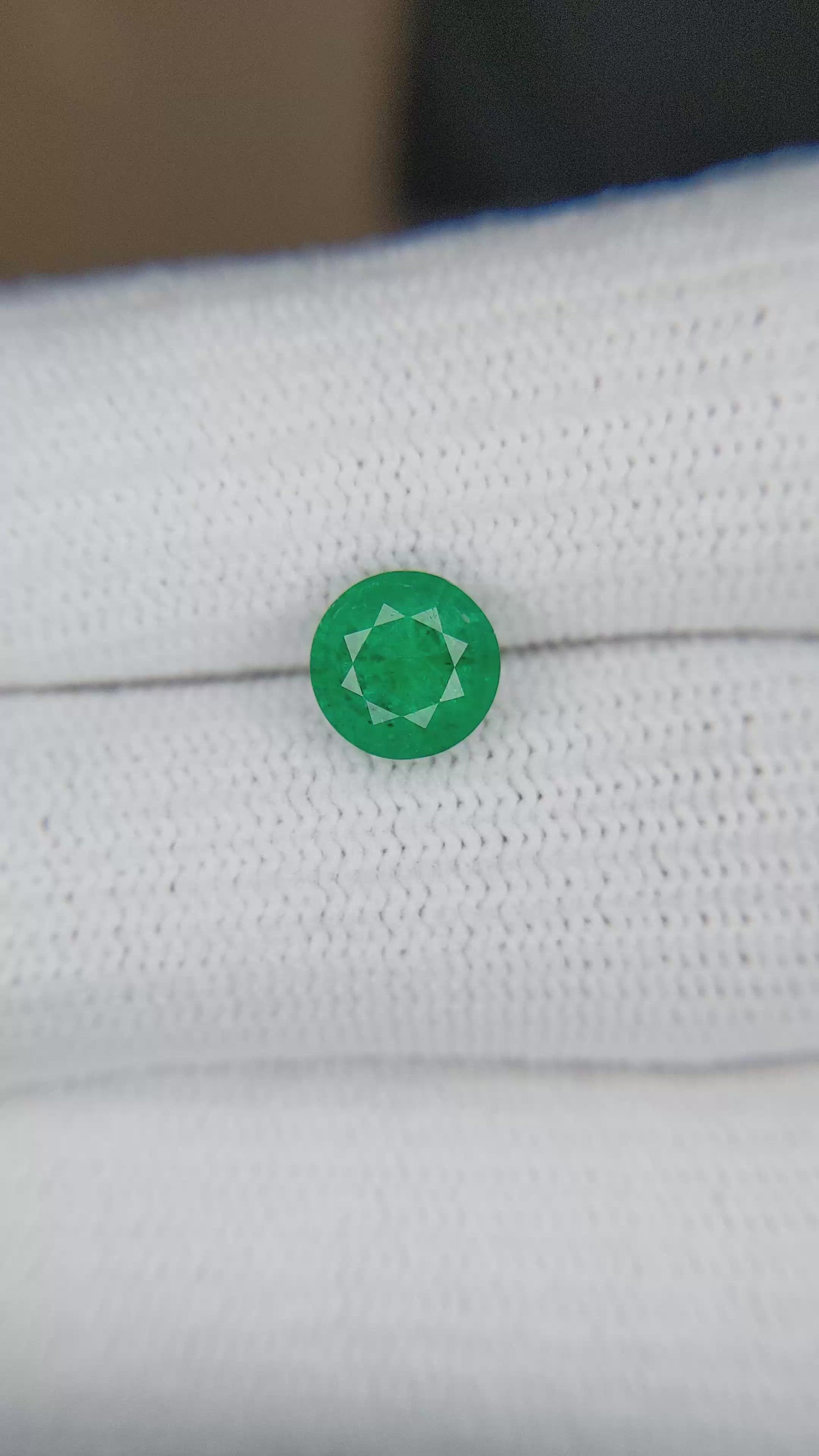 1.23 Ct. Emerald from Zambia Size Video