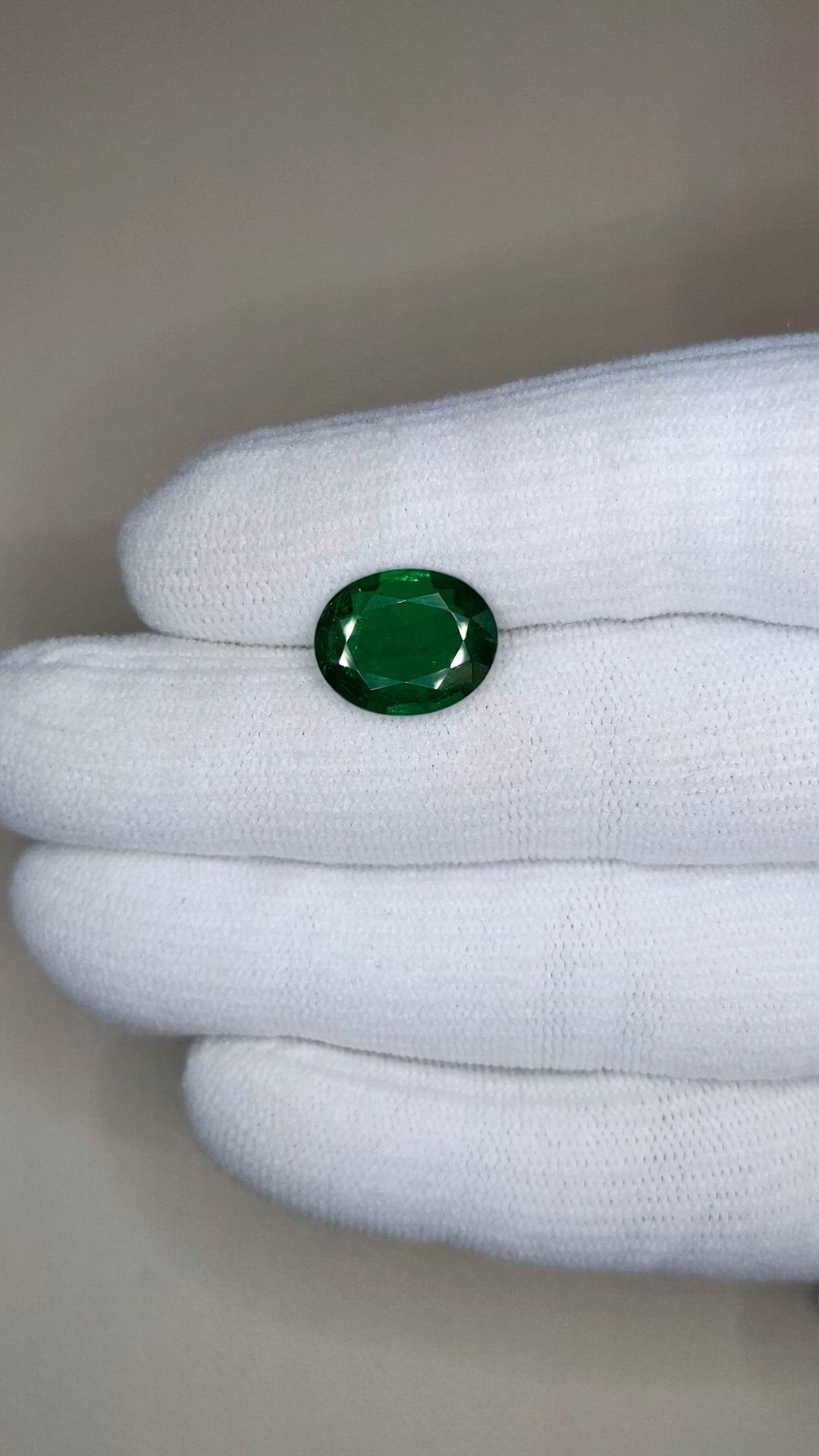 4.00 Ct. Emerald from Zambia Size Video