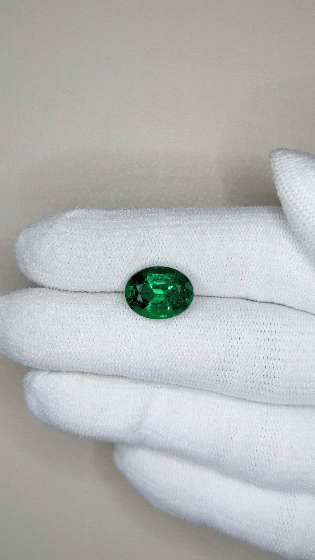 3.72 Ct. Emerald from Zambia Size Video