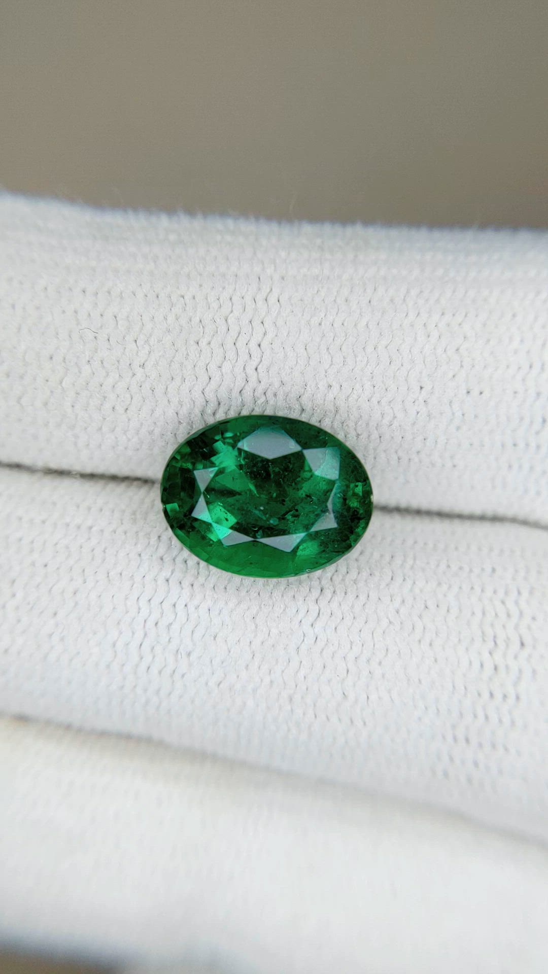 3.72 Ct. Emerald from Zambia Size Video