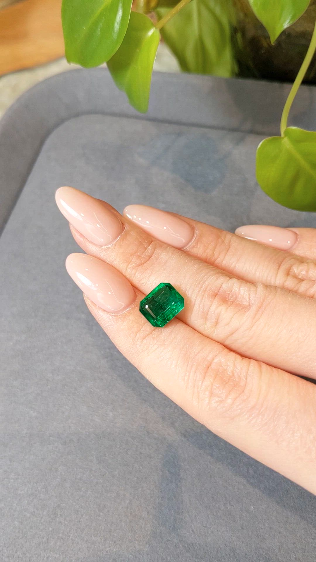 2.94 Ct. Emerald from Zambia Size Video