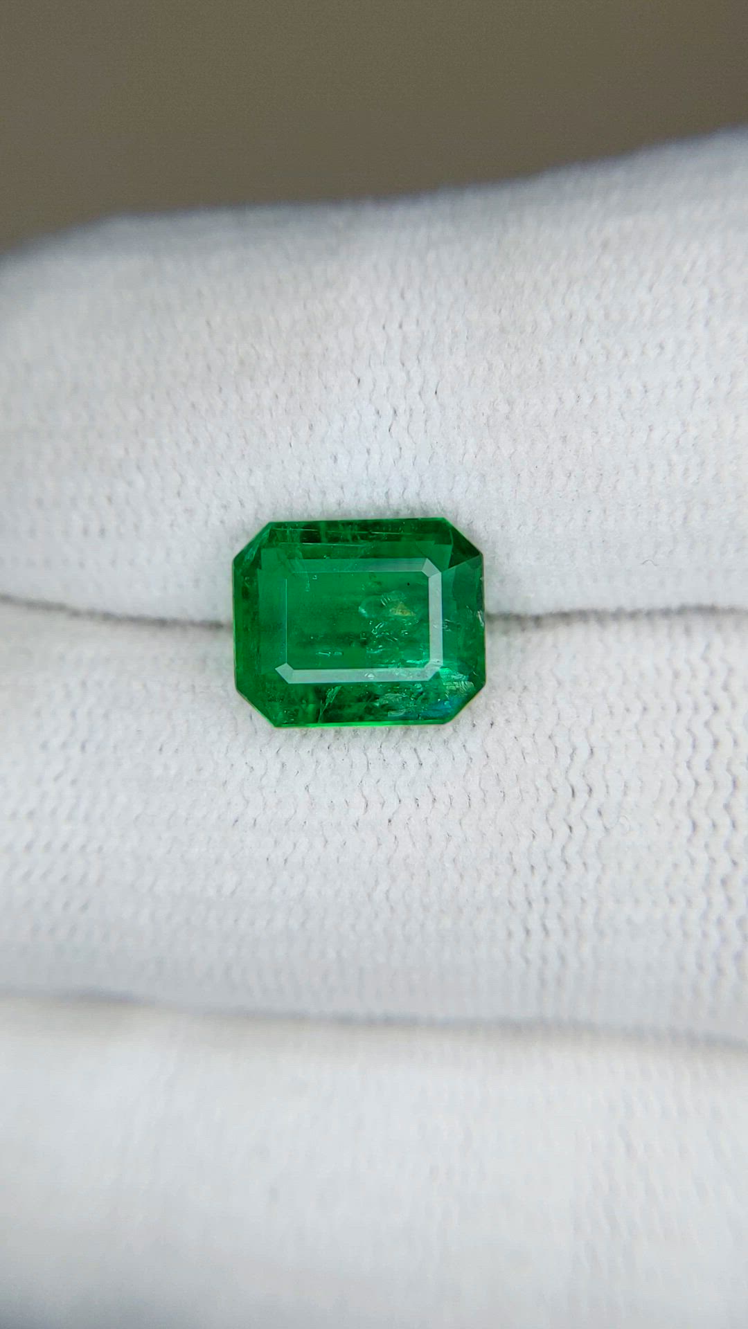 2.94 Ct. Emerald from Zambia Size Video