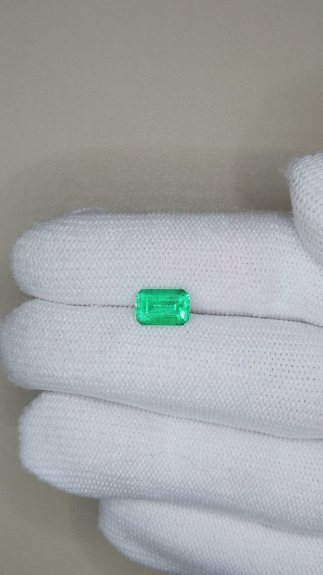 1.25 Ct. Emerald from Russia Size Video