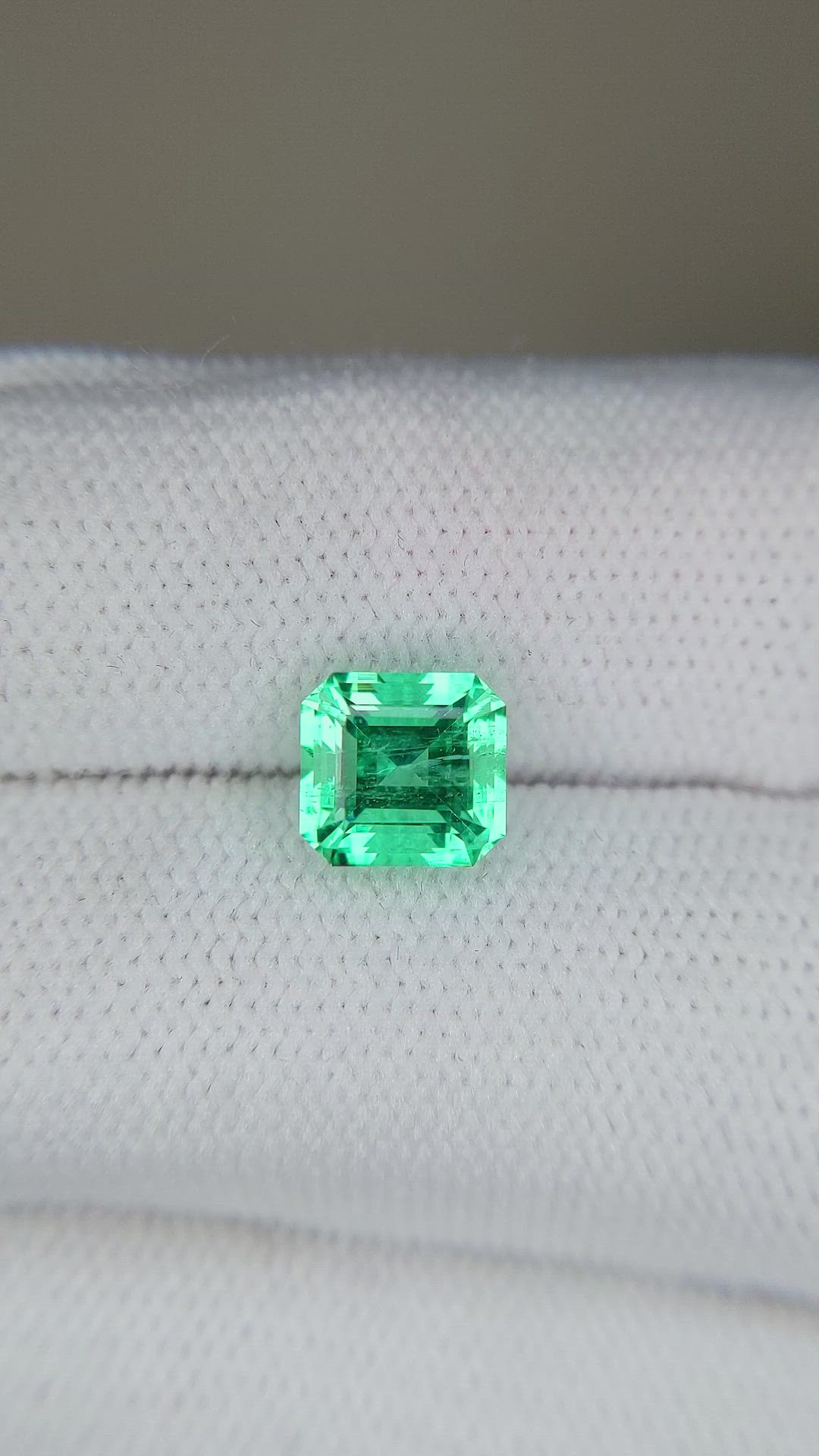 1.65 Ct. Emerald from Russia Size Video