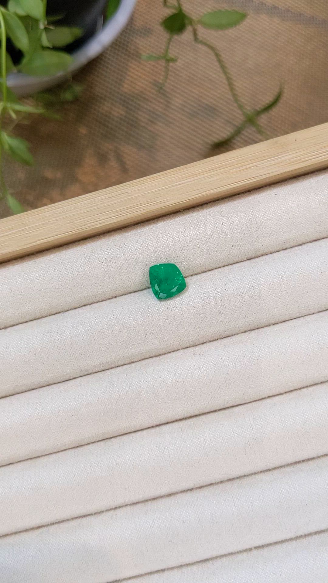 2.13 Ct. Emerald from Russia Size Video