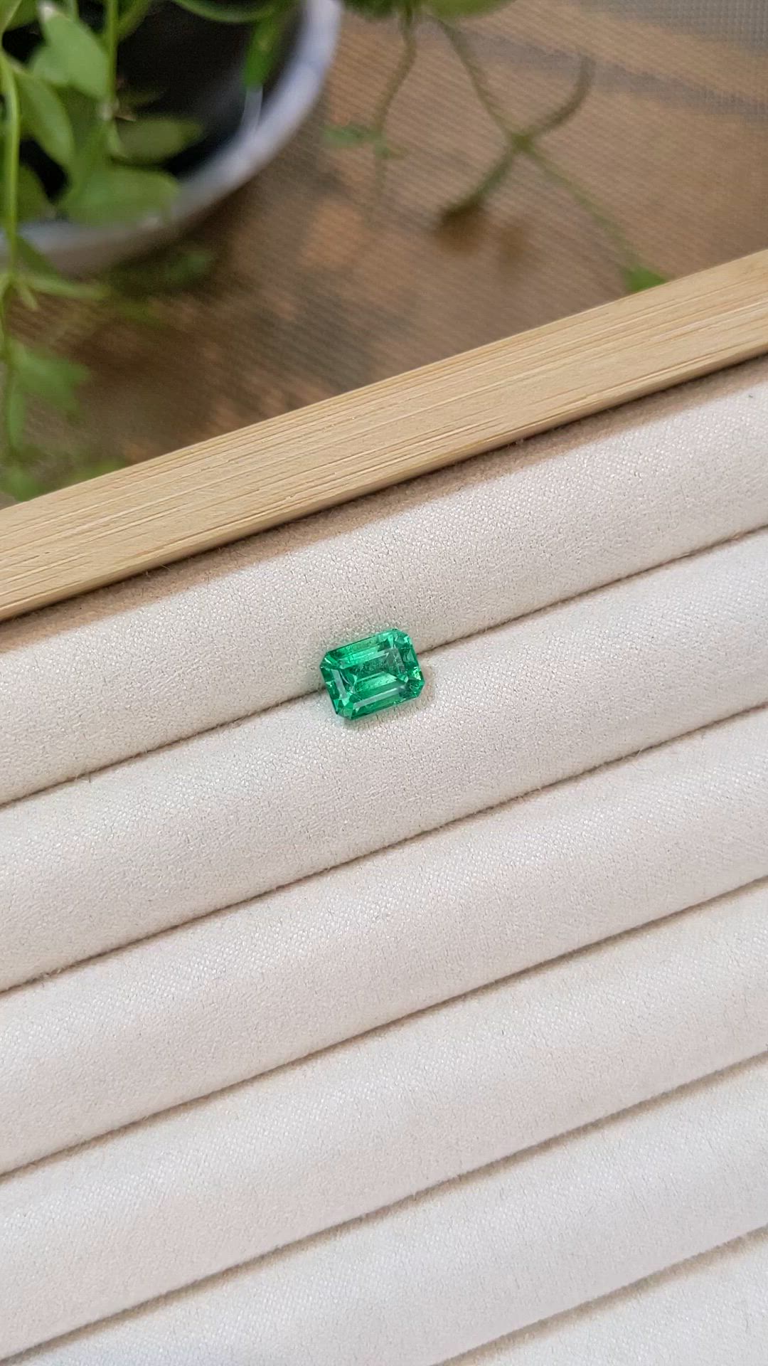 2.50 Ct. Emerald from Russia Size Video