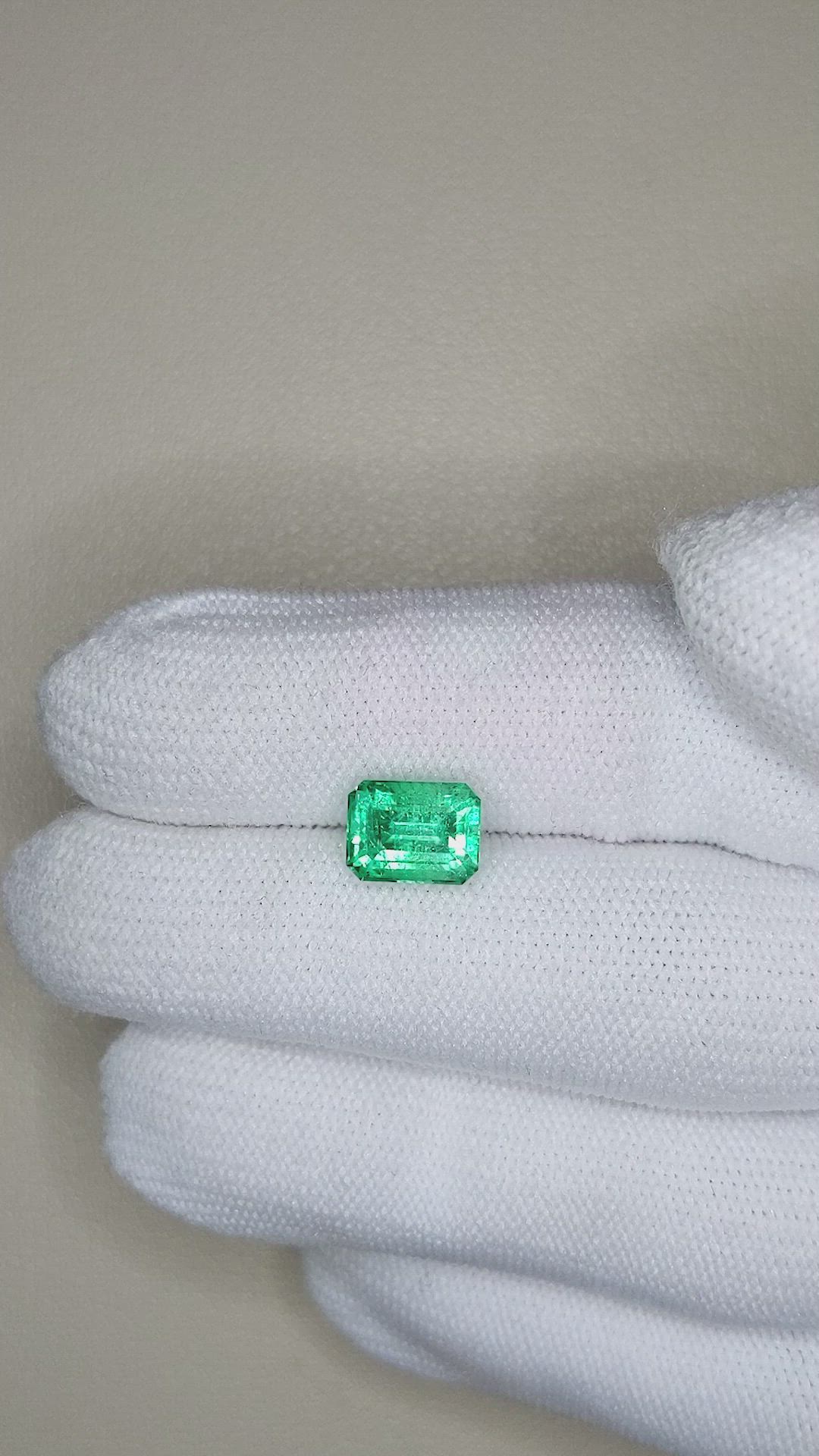 2.50 Ct. Emerald from Russia Size Video