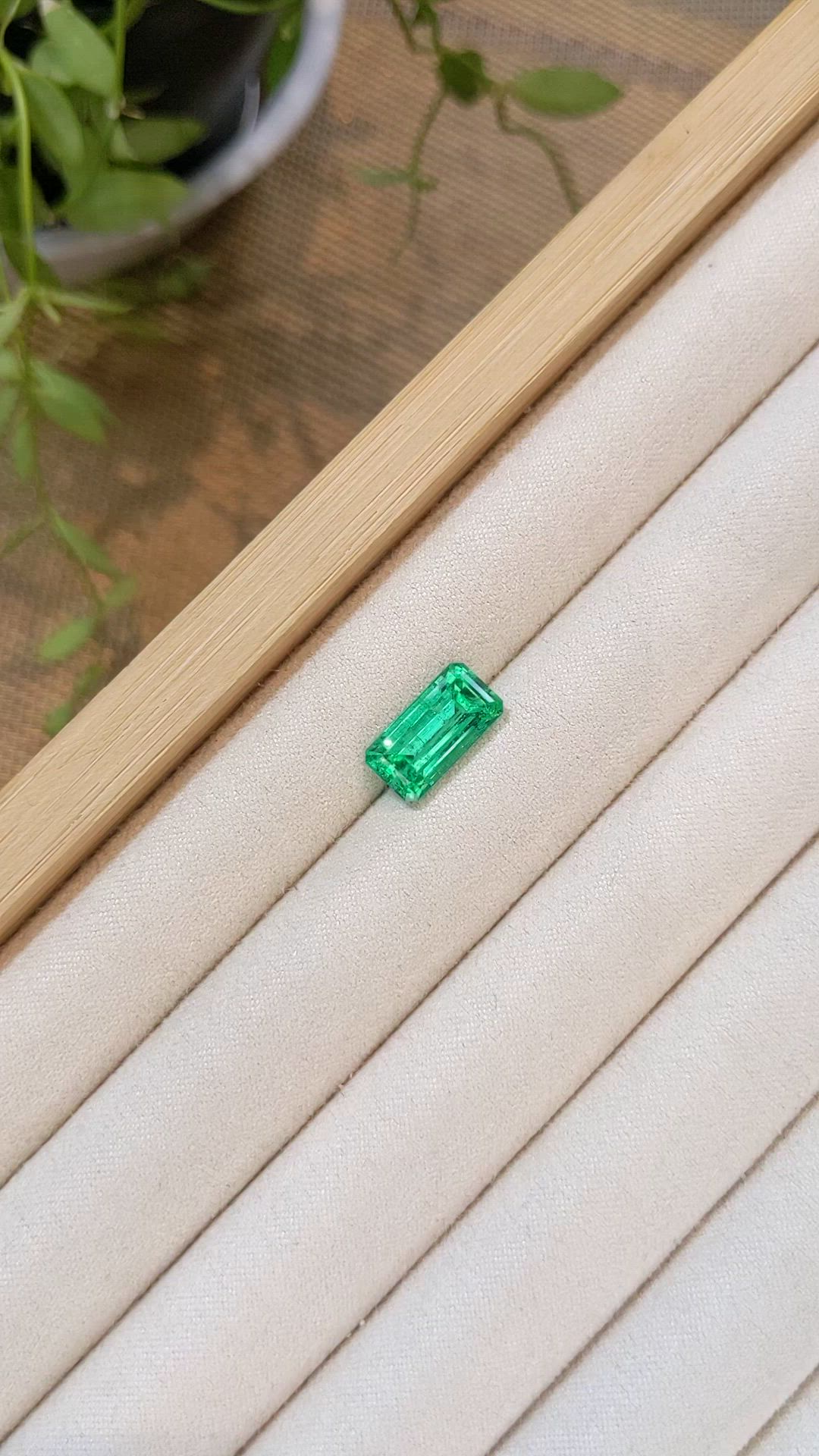 3.68 Ct. Emerald from Russia Size Video