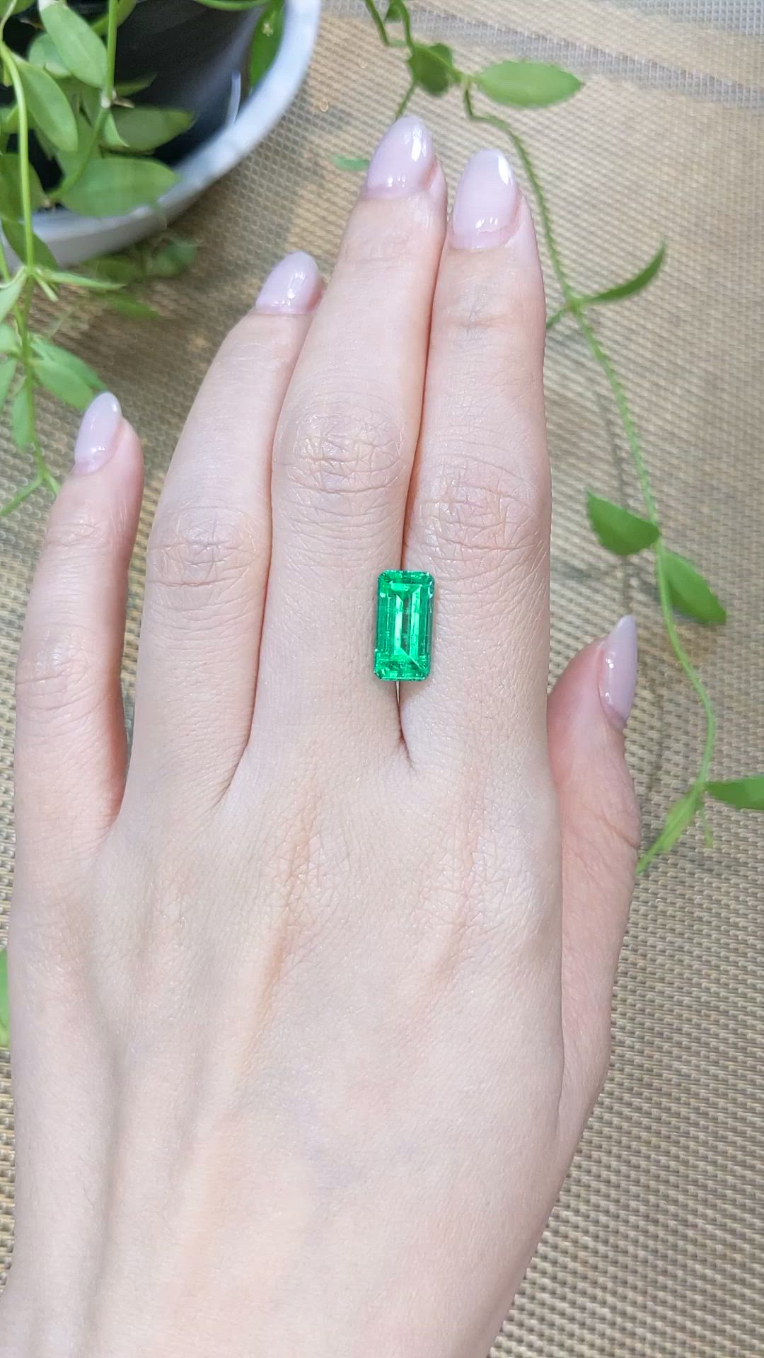 3.68 Ct. Emerald from Russia Size Video