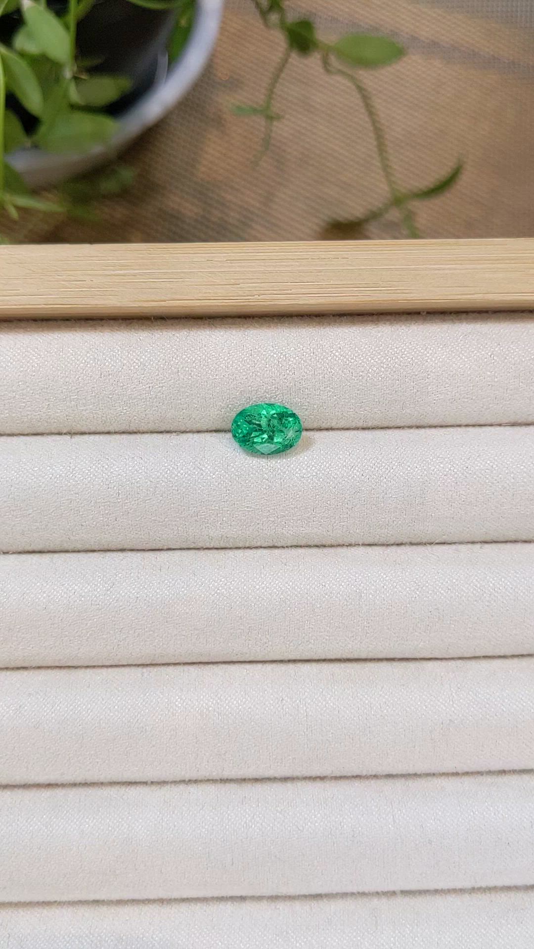 2.07 Ct. Emerald from Russia Size Video