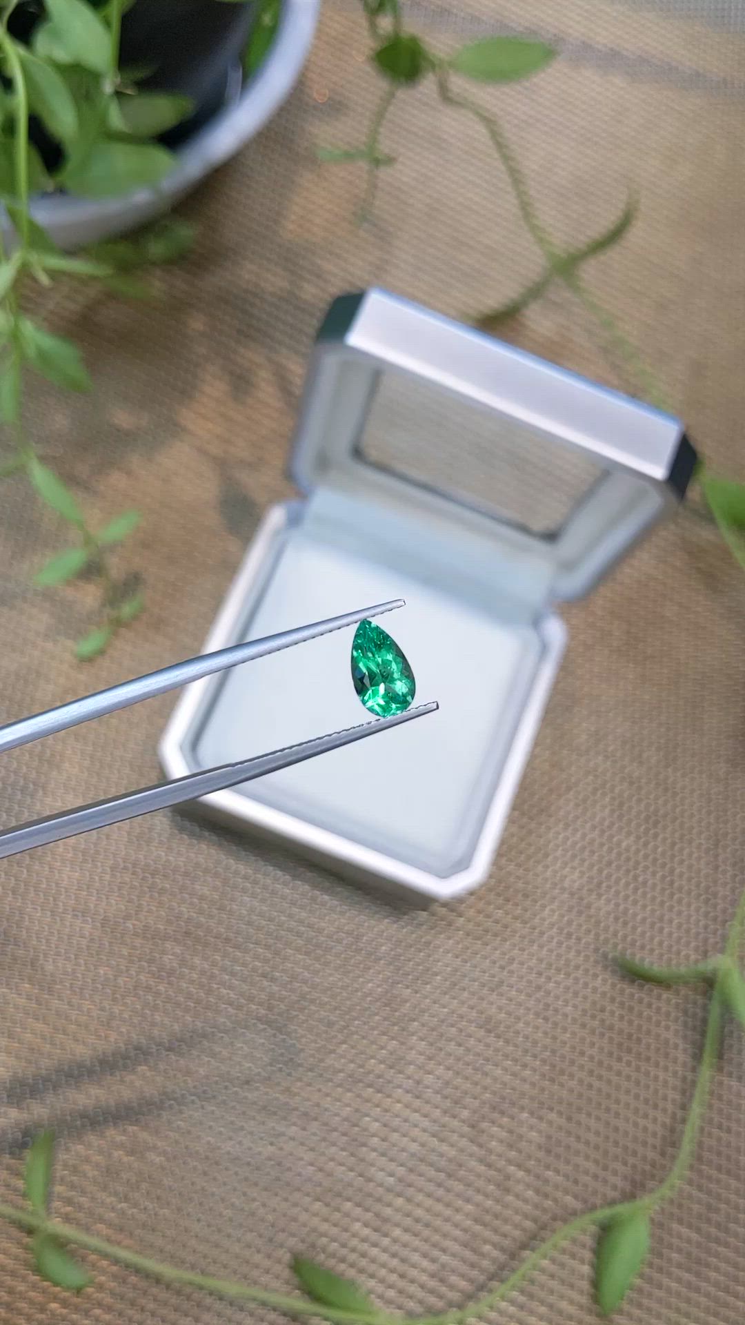 1.32 Ct. Emerald from Russia Size Video