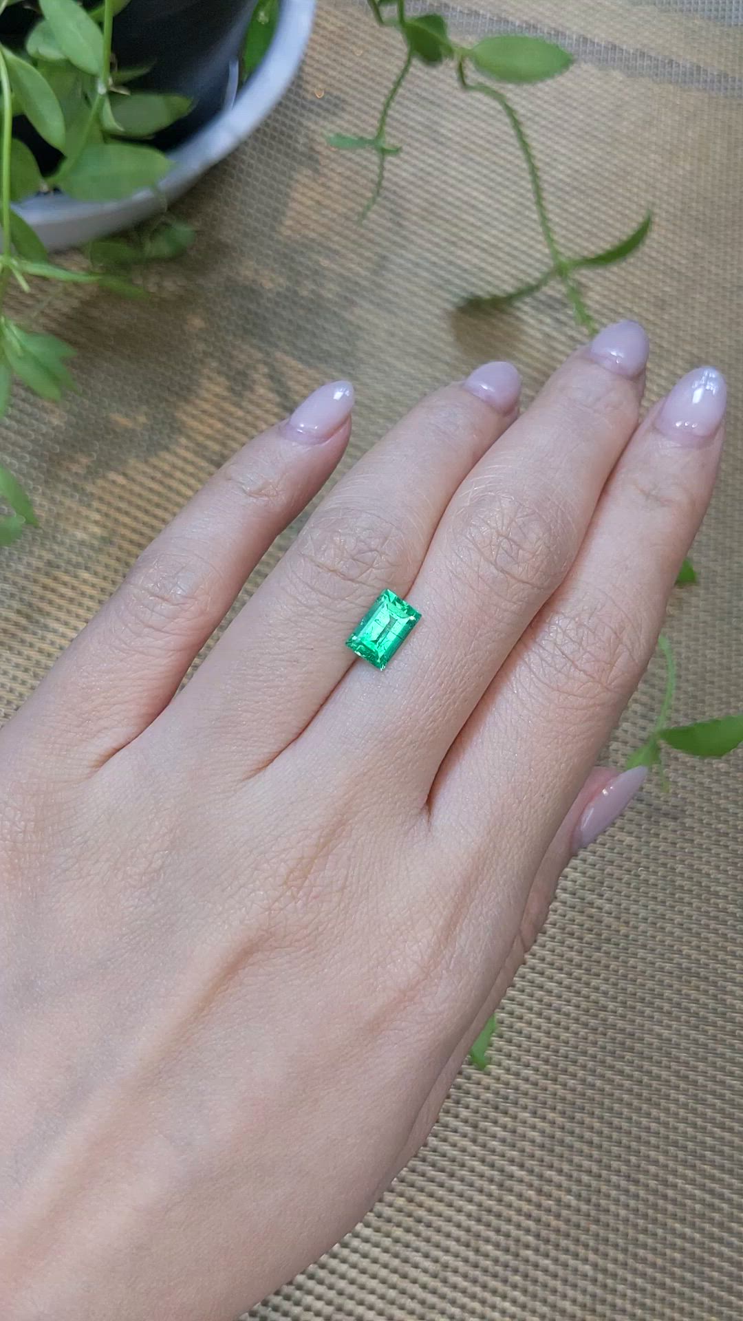1.33 Ct. Emerald from Russia Size Video