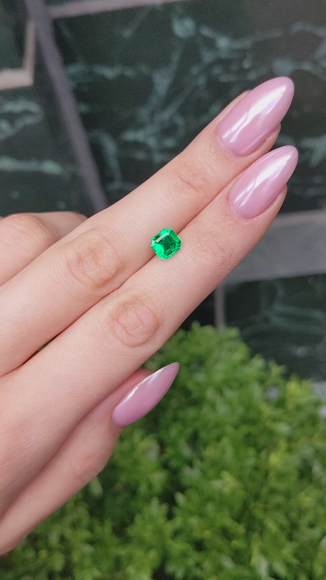 1.30 Ct. Emerald from Colombia - Muzo Size Video