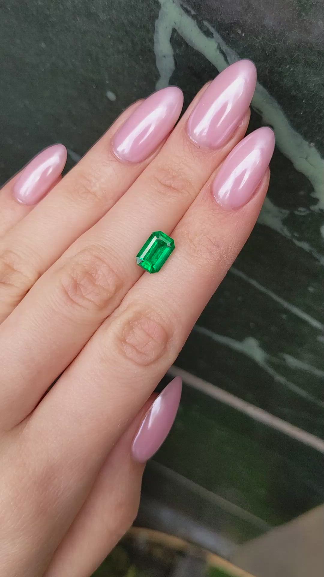2.23 Ct. Emerald from Colombia Size Video