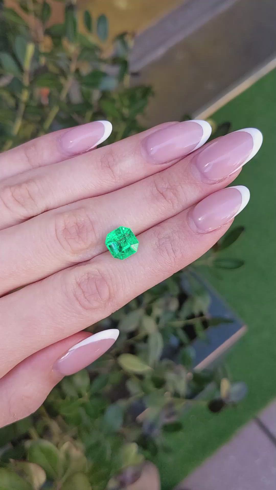 3.76 Ct. Emerald from Colombia Size Video