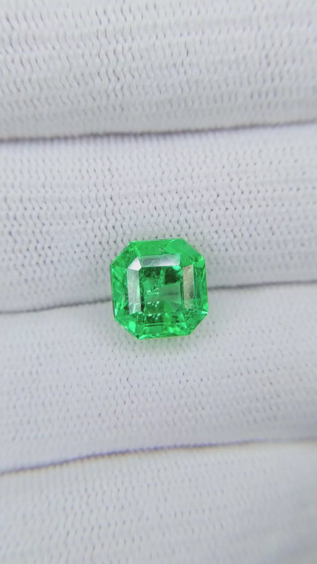 3.76 Ct. Emerald from Colombia Size Video