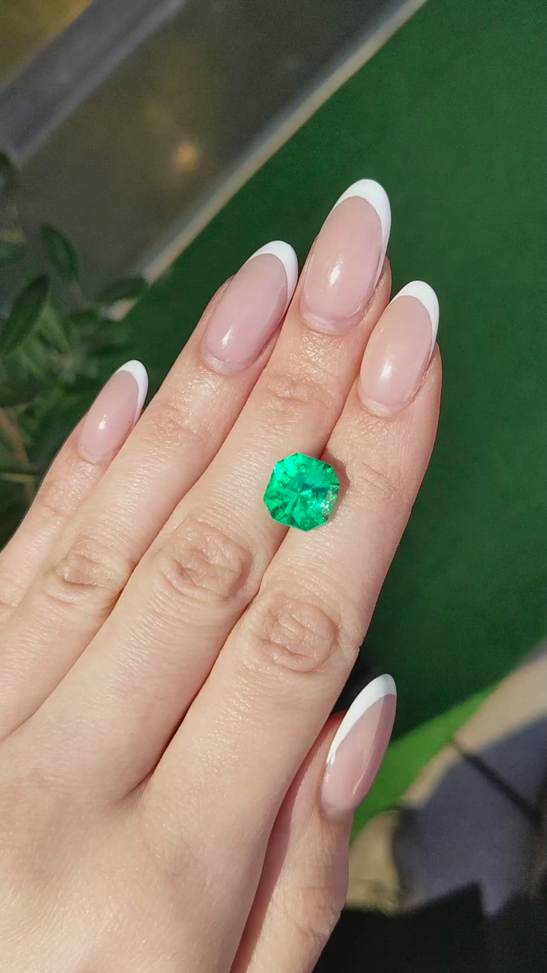 5.61 Ct. Emerald from Colombia Size Video