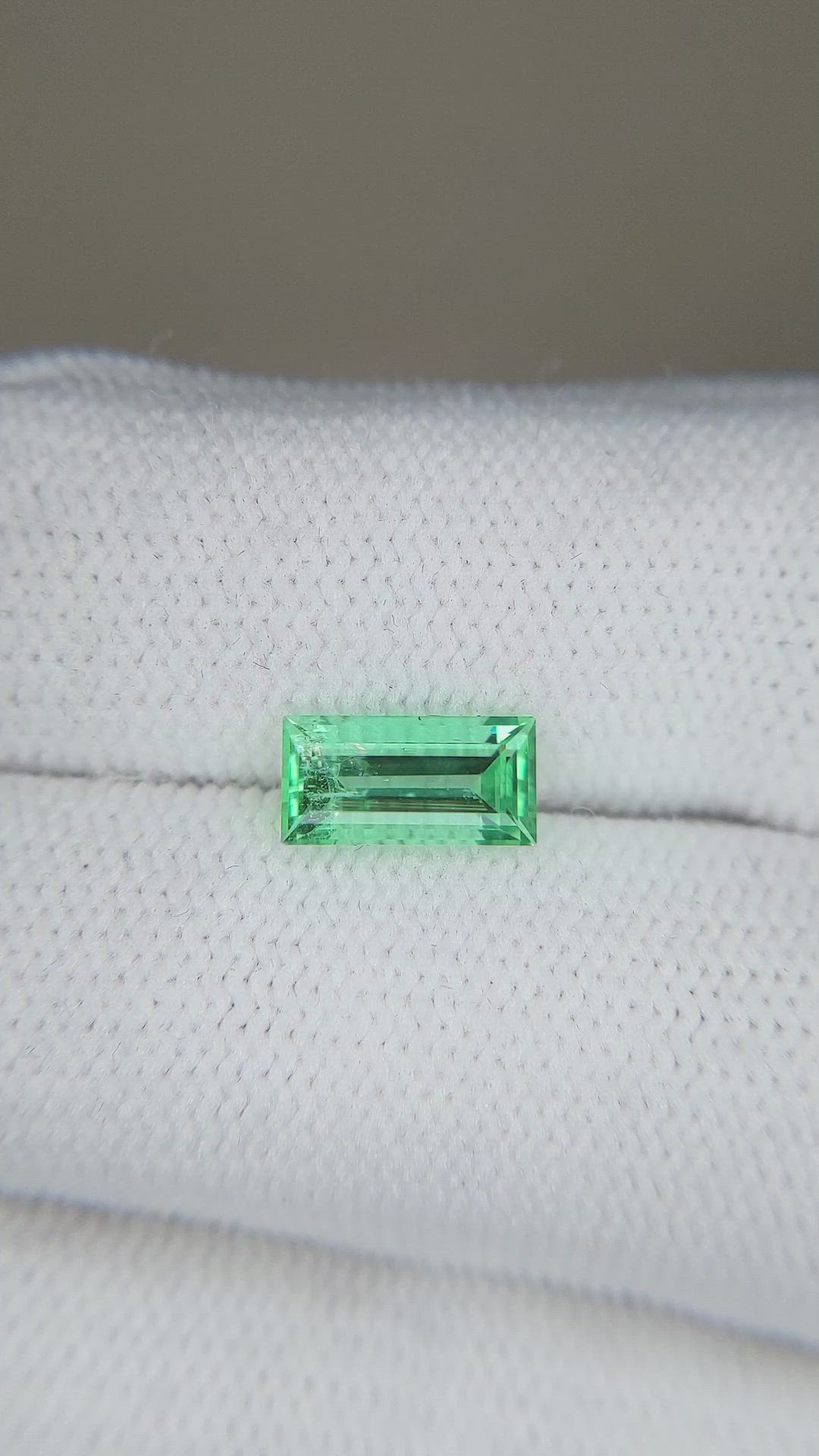 1.08 Ct. Emerald from Russia Size Video