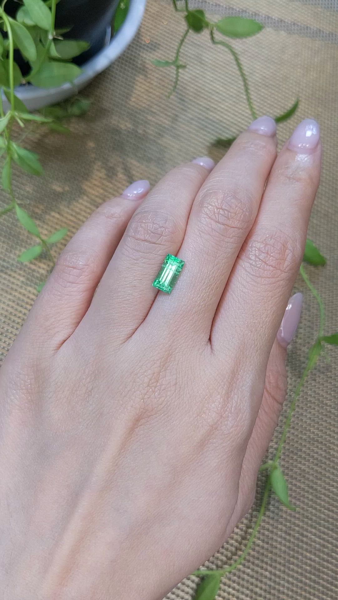 1.65 Ct. Emerald from Russia Size Video
