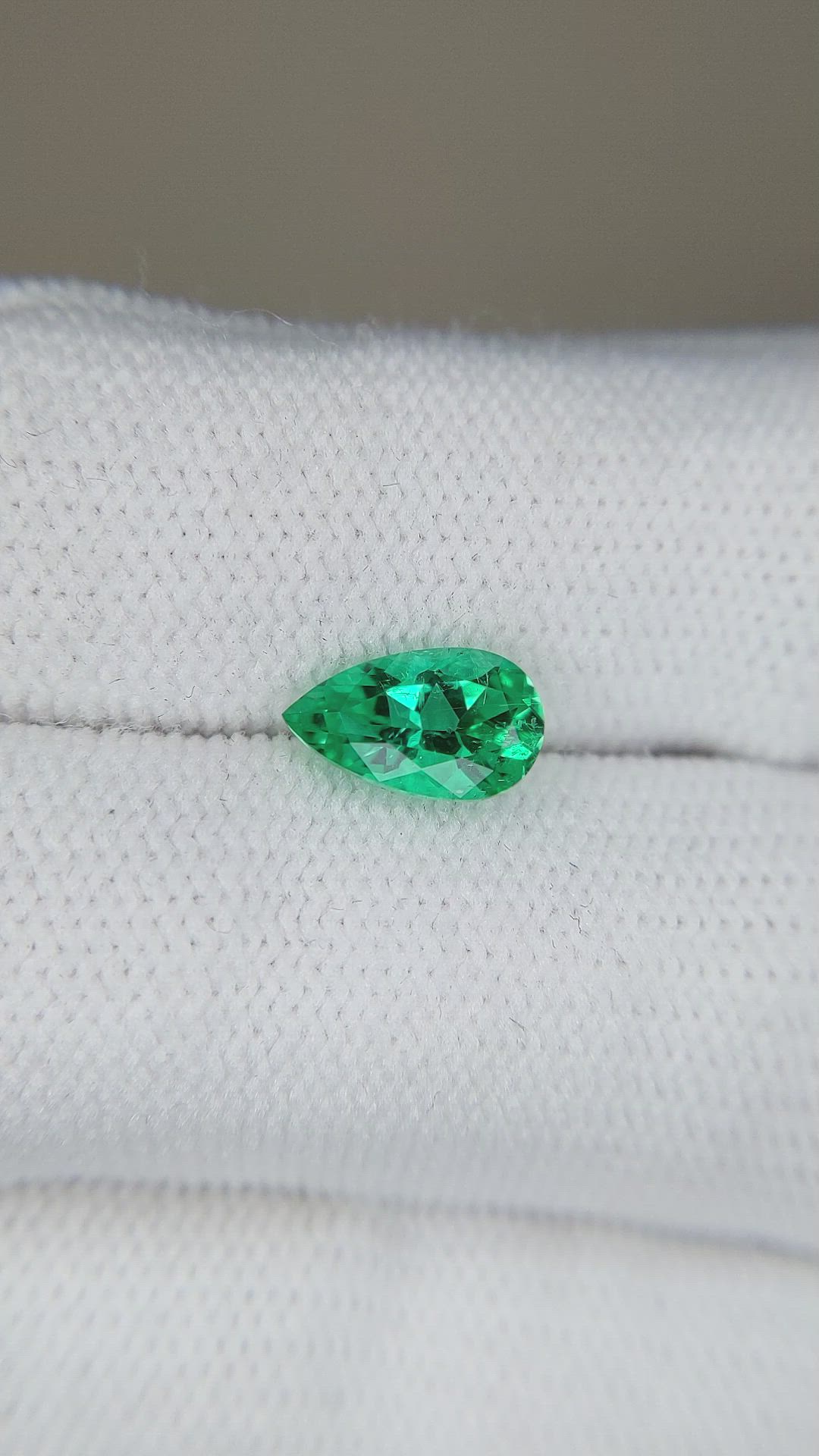 1.17 Ct. Emerald from Russia Size Video