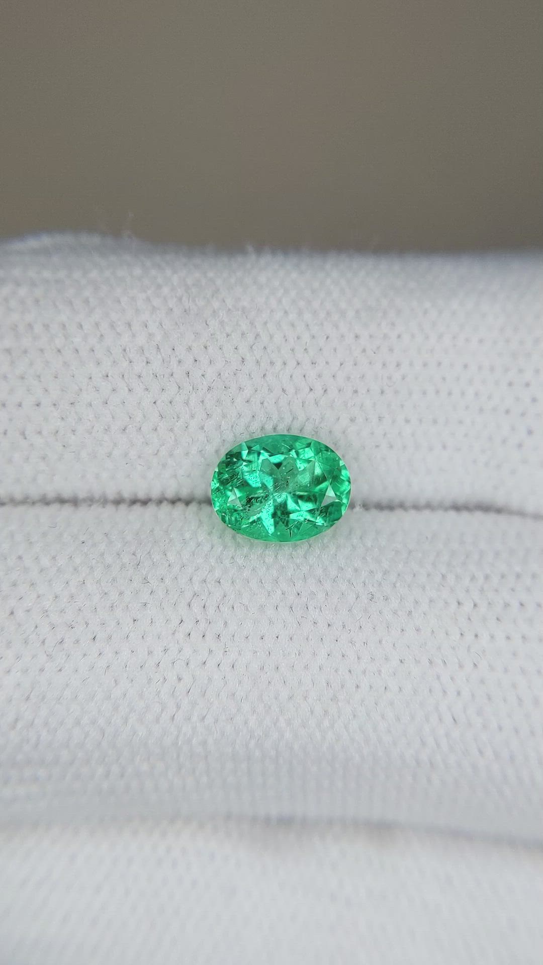 1.08 Ct. Emerald from Russia Size Video