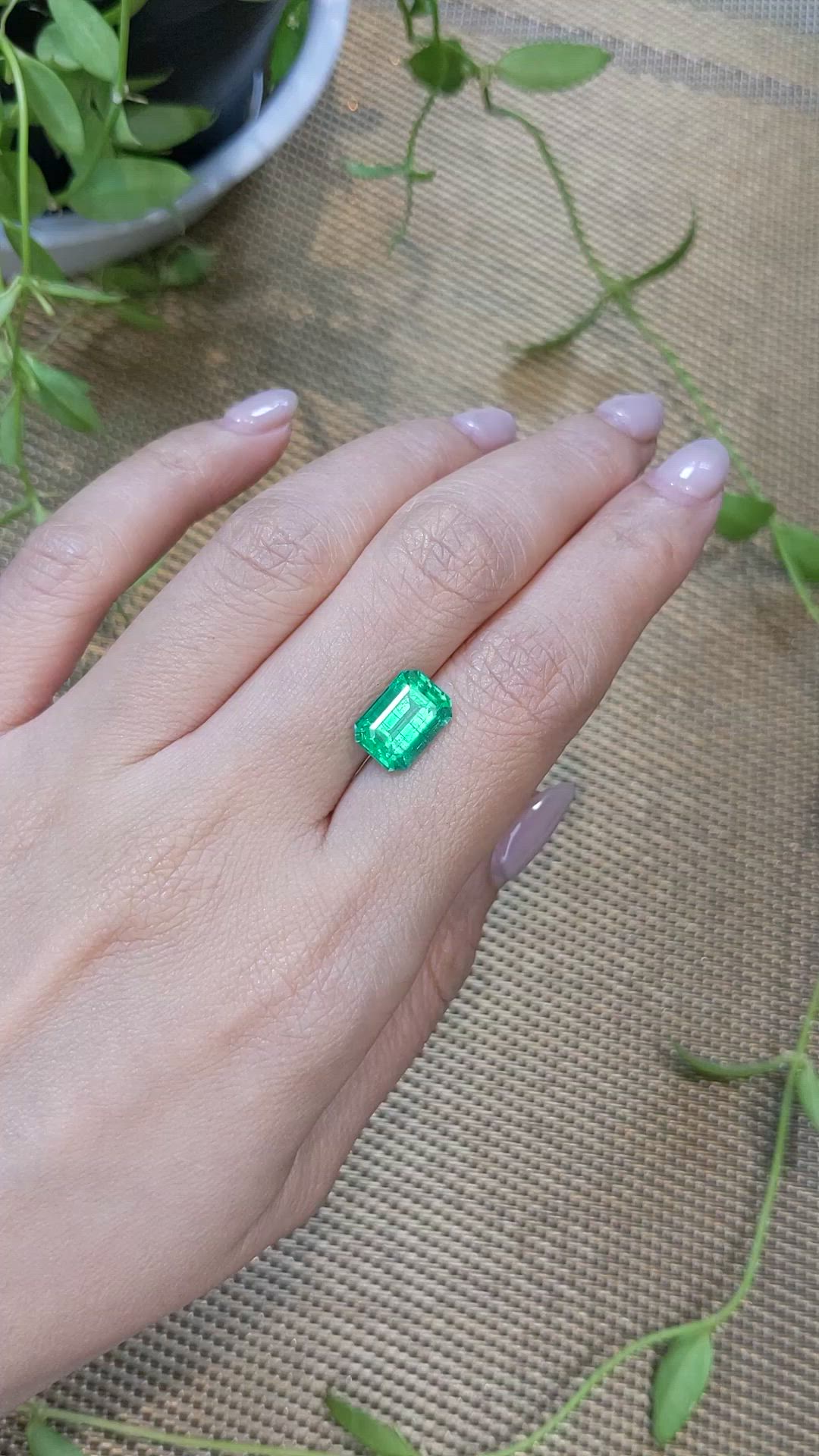3.67 Ct. Emerald from Russia Size Video
