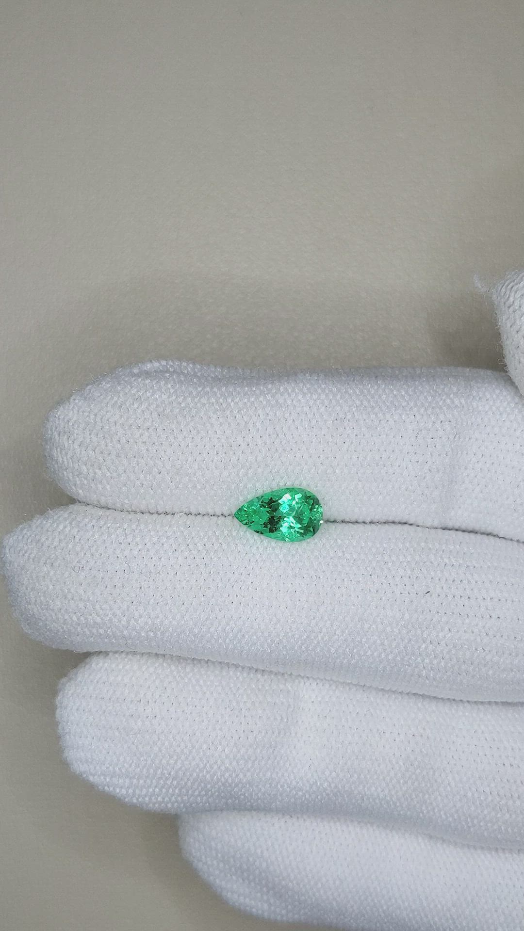 1.06 Ct. Emerald from Russia Size Video