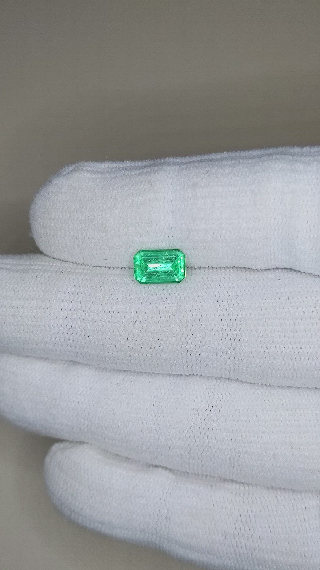 1.34 Ct. Emerald from Russia Size Video