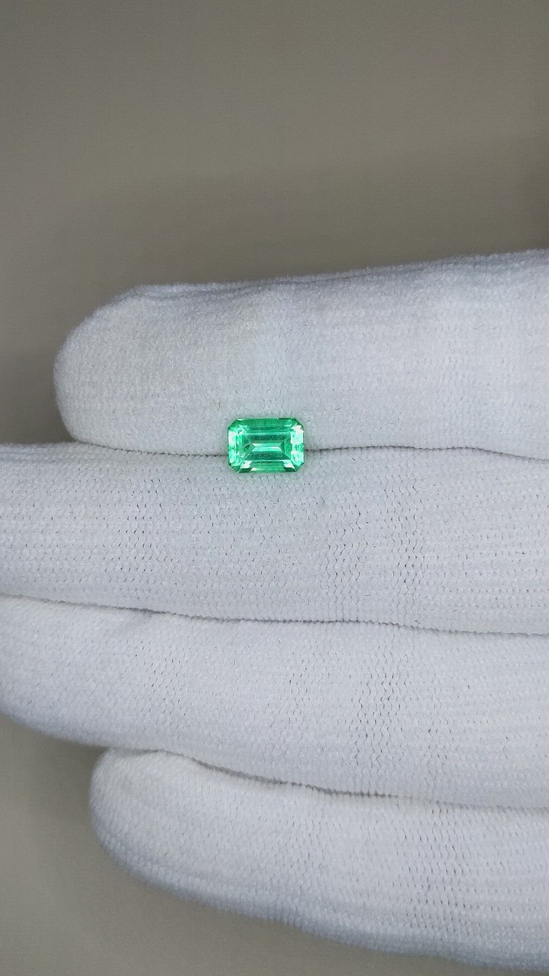 1.38 Ct. Emerald from Russia Size Video