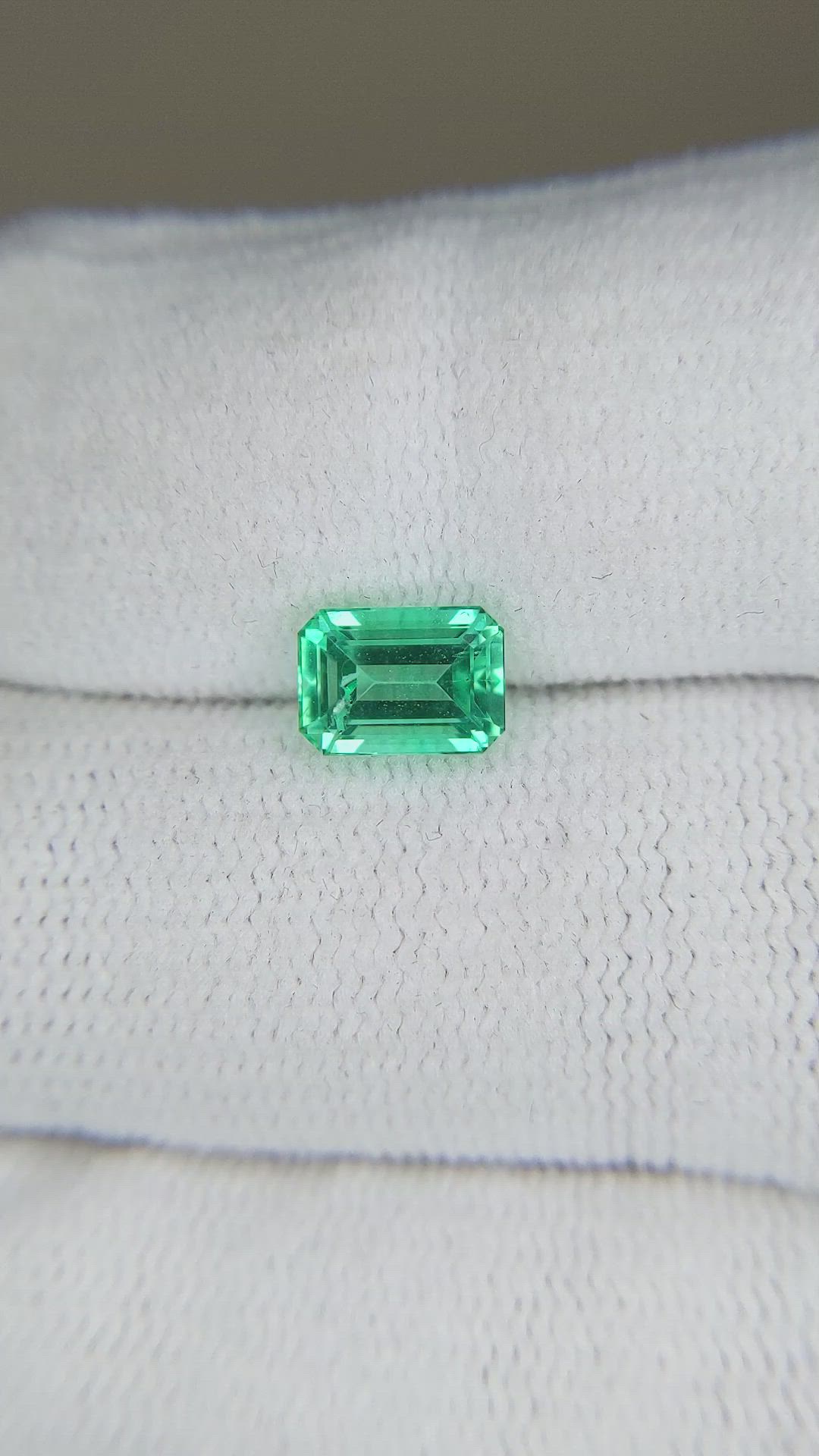 1.38 Ct. Emerald from Russia Size Video