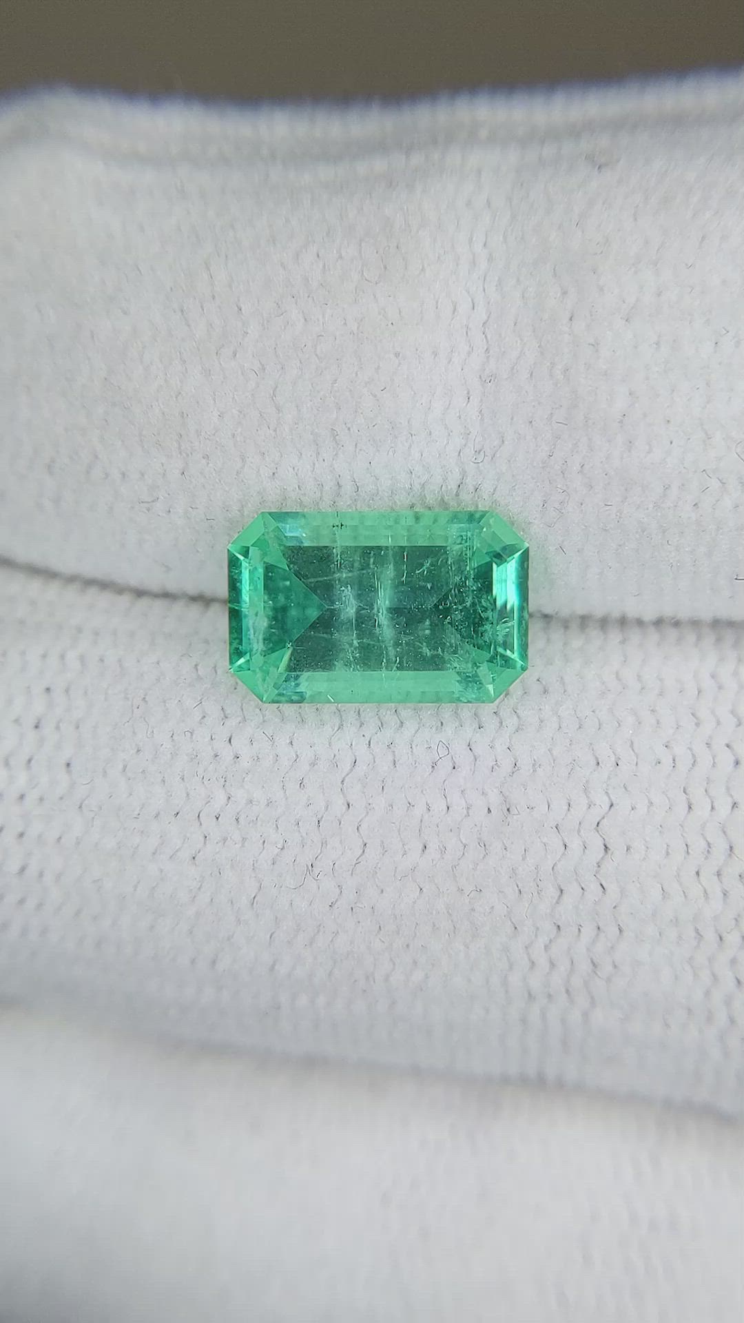 2.67 Ct. Emerald from Russia Size Video
