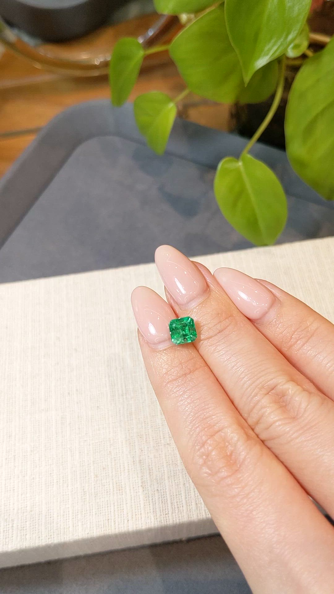 1.70 Ct. Emerald from Russia Size Video