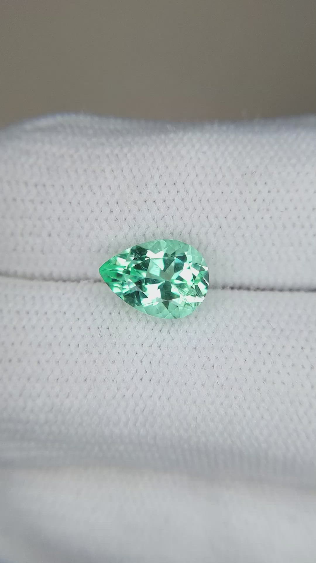 1.77 Ct. Emerald from Russia Size Video