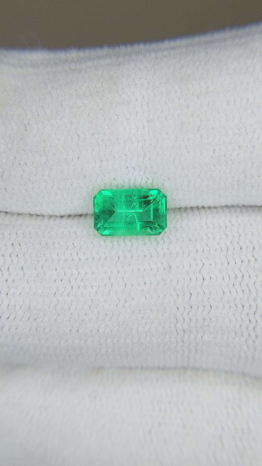 1.26 Ct. Emerald from Russia Size Video