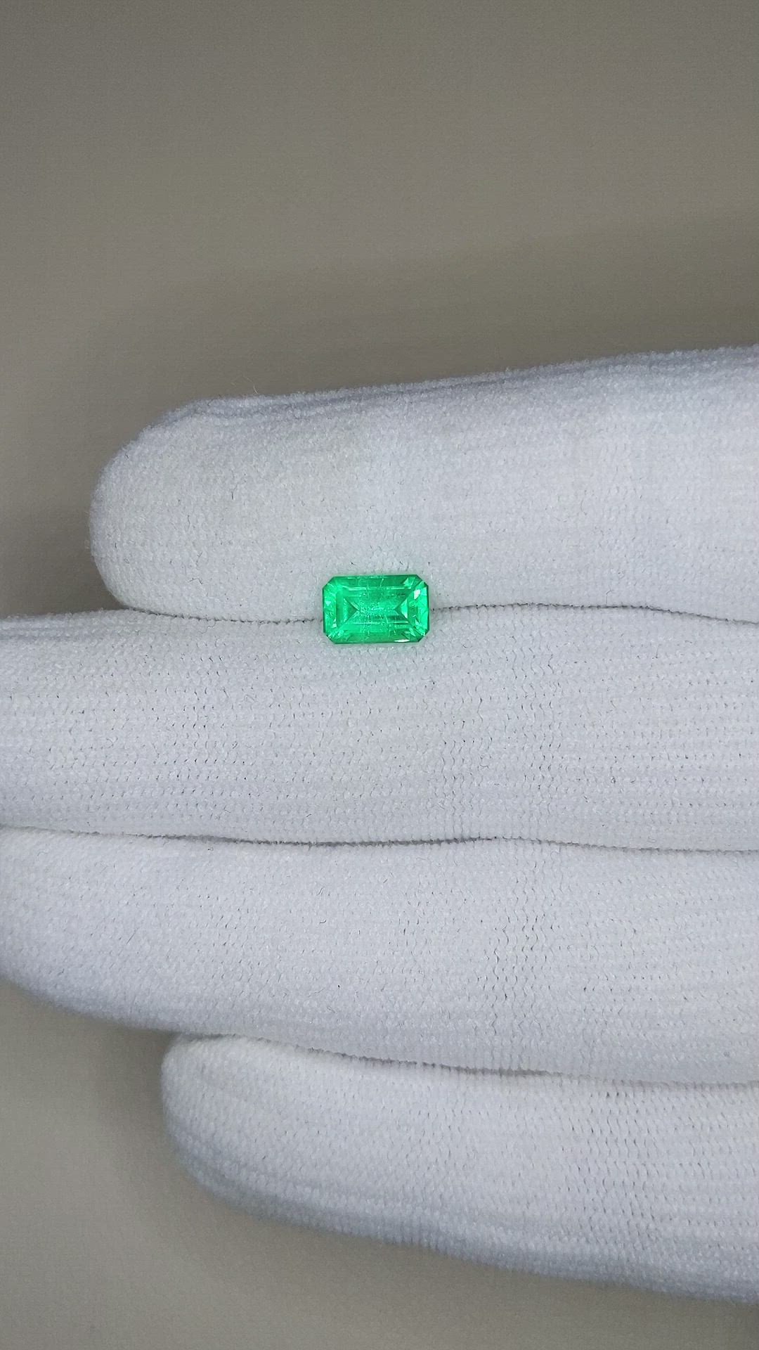 1.26 Ct. Emerald from Russia Size Video