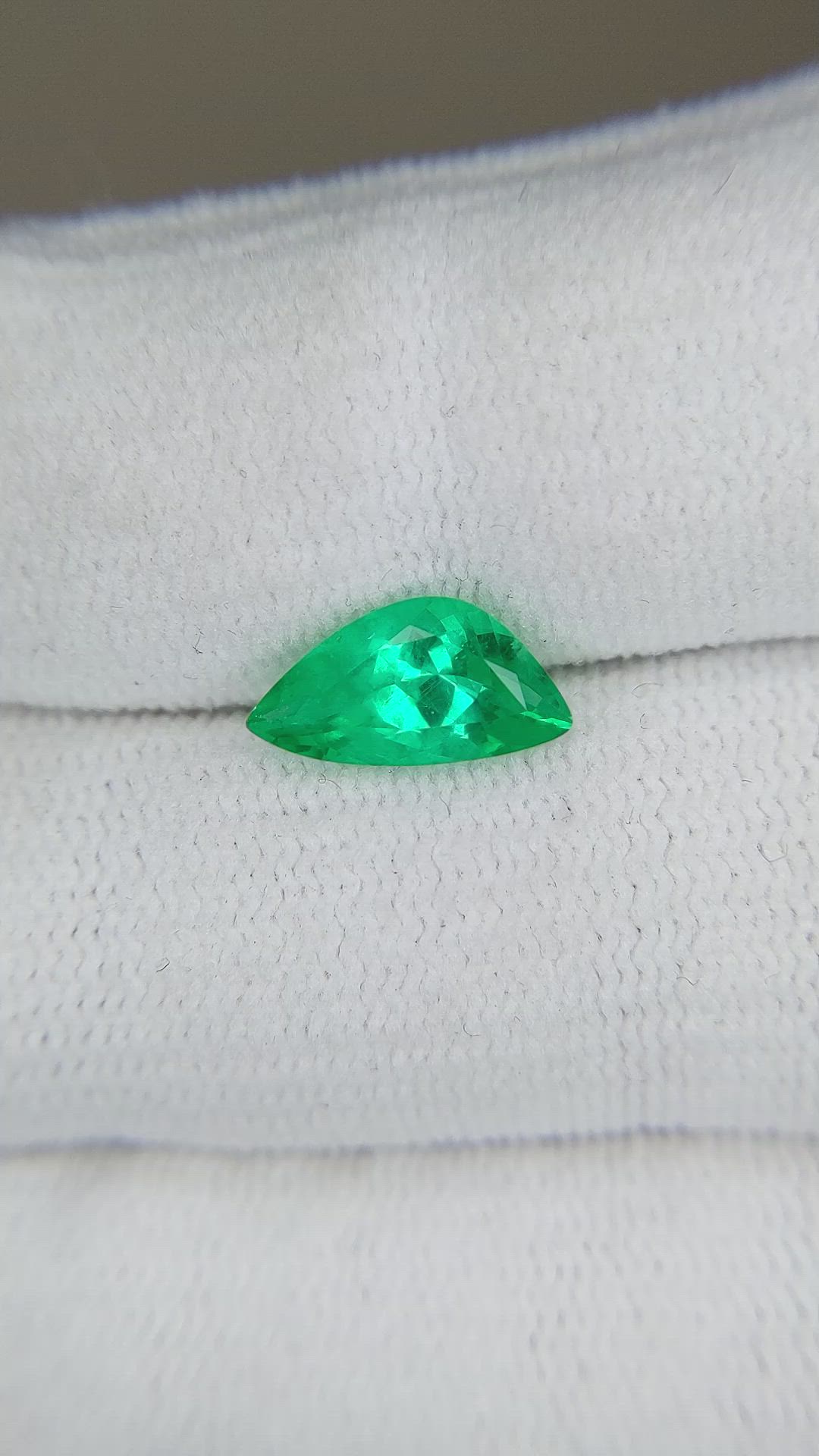 1.57 Ct. Emerald from Russia Size Video