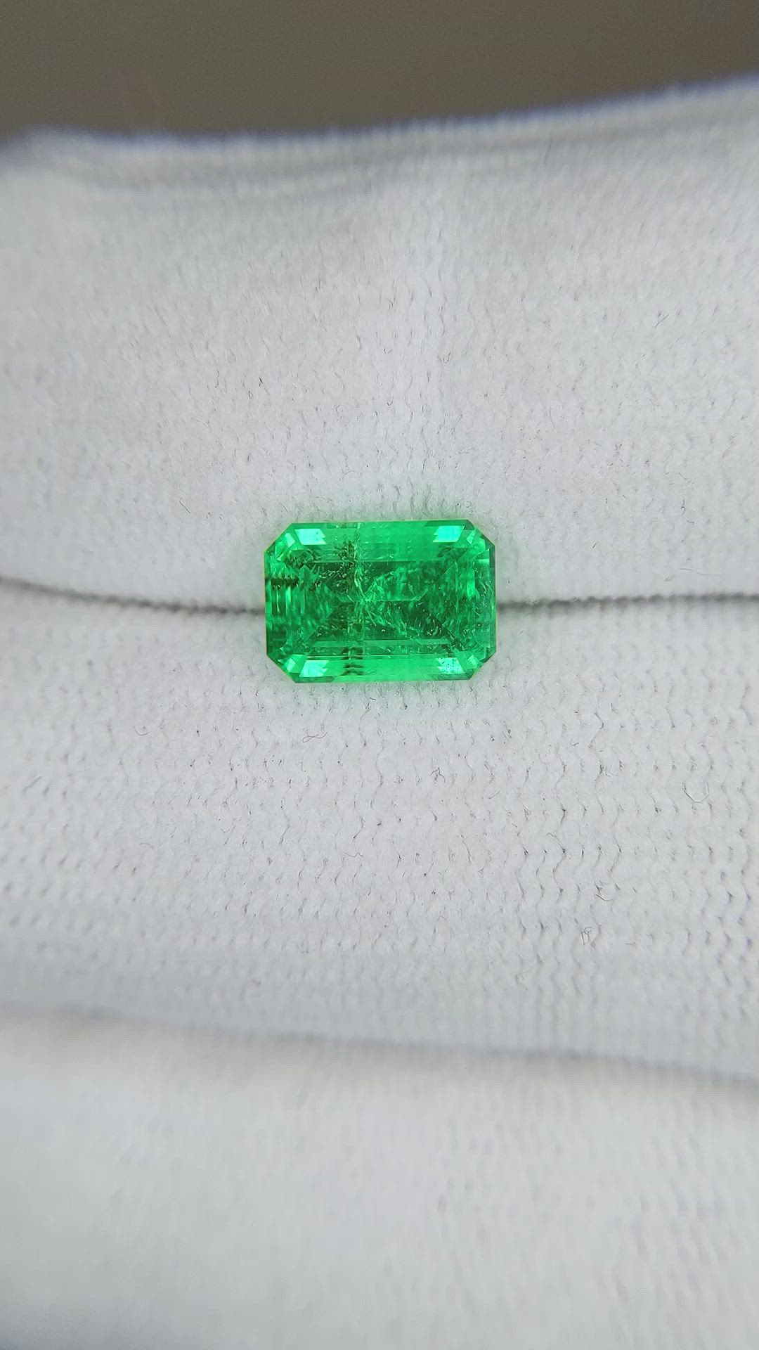 1.83 Ct. Emerald from Russia Size Video