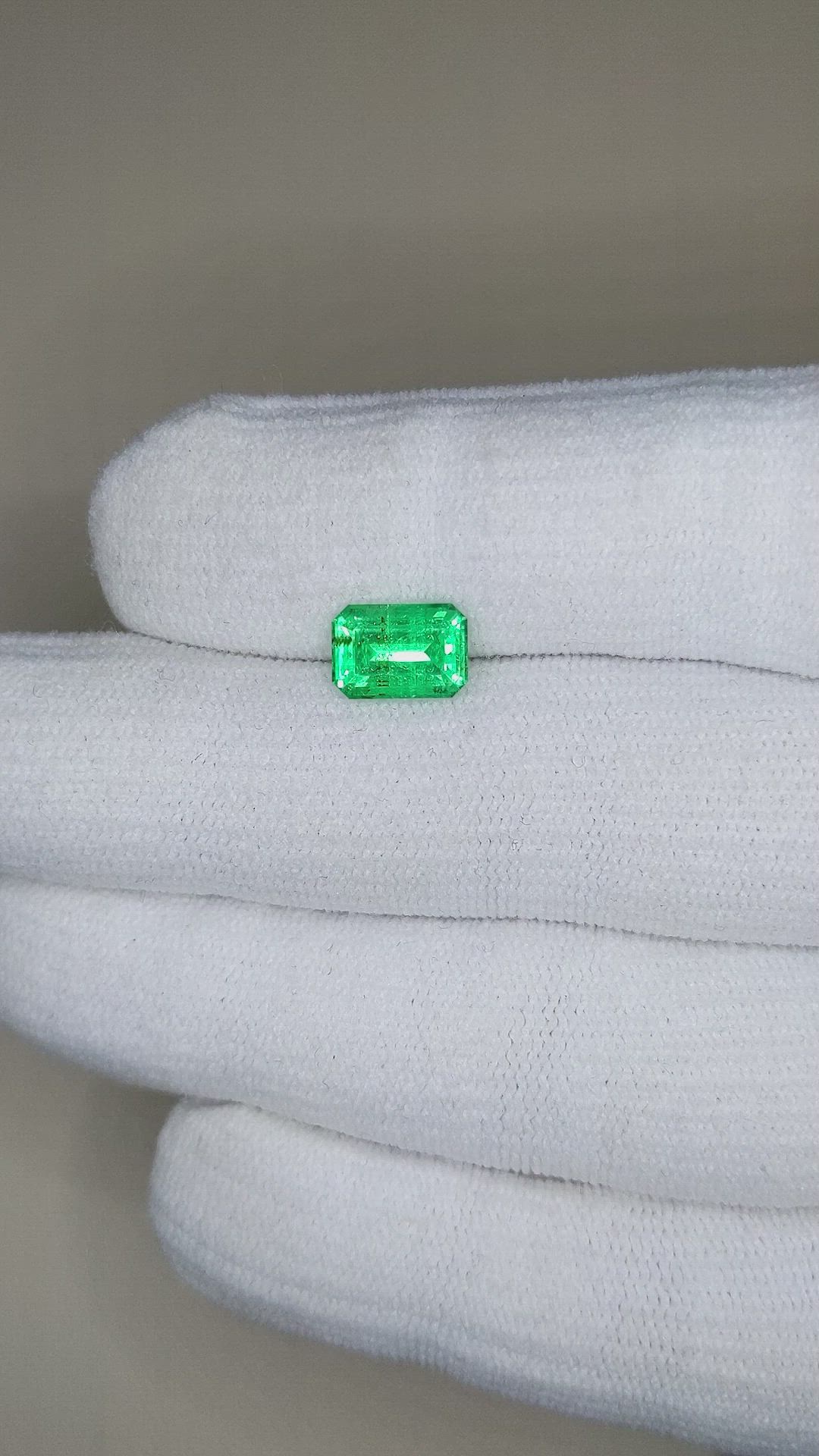 1.83 Ct. Emerald from Russia Size Video