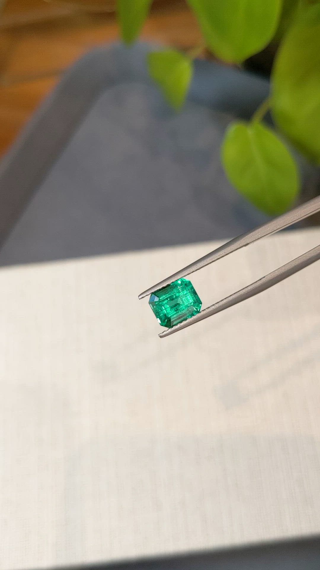 1.75 Ct. Emerald from Russia Size Video