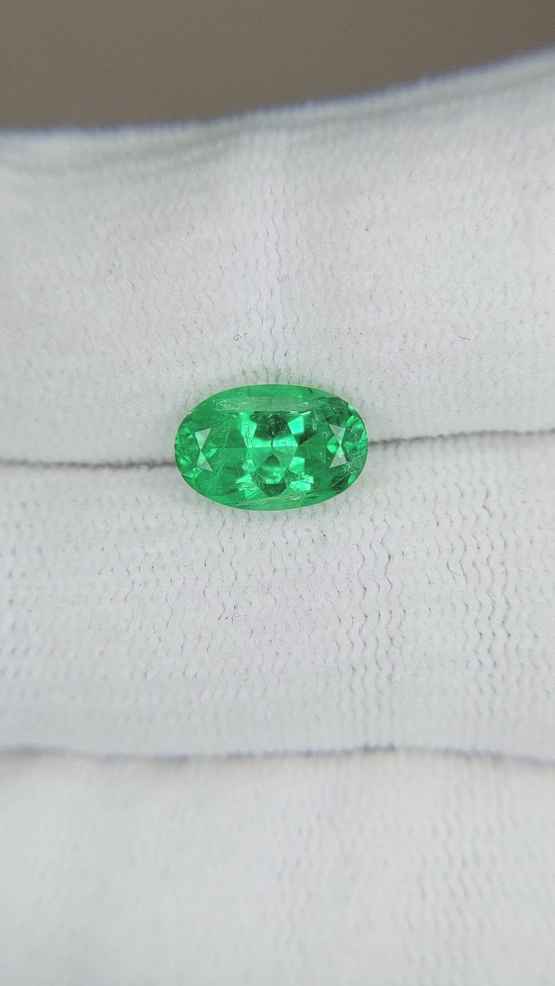 2.11 Ct. Emerald from Russia Size Video