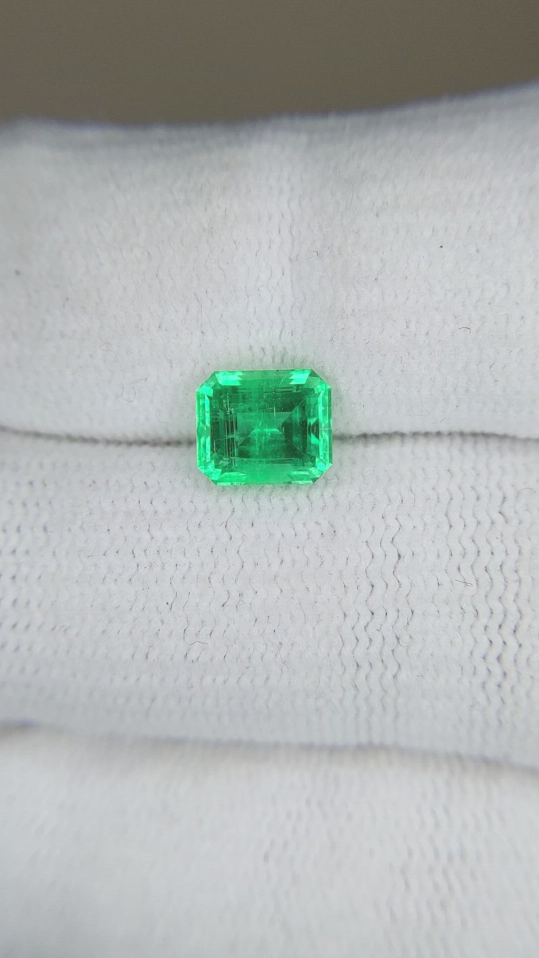 1.55 Ct. Emerald from Russia Size Video