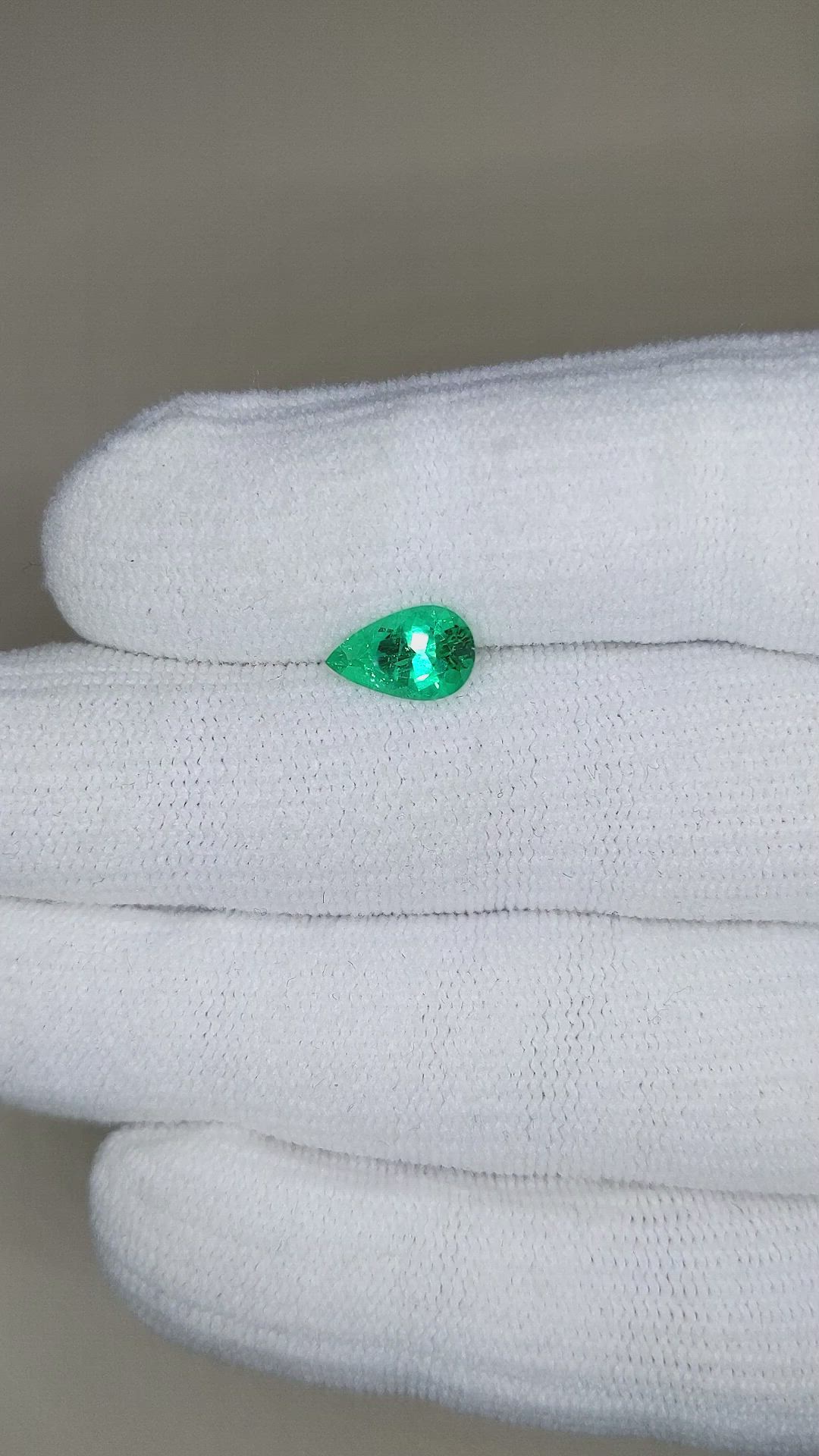 1.08 Ct. Emerald from Russia Size Video