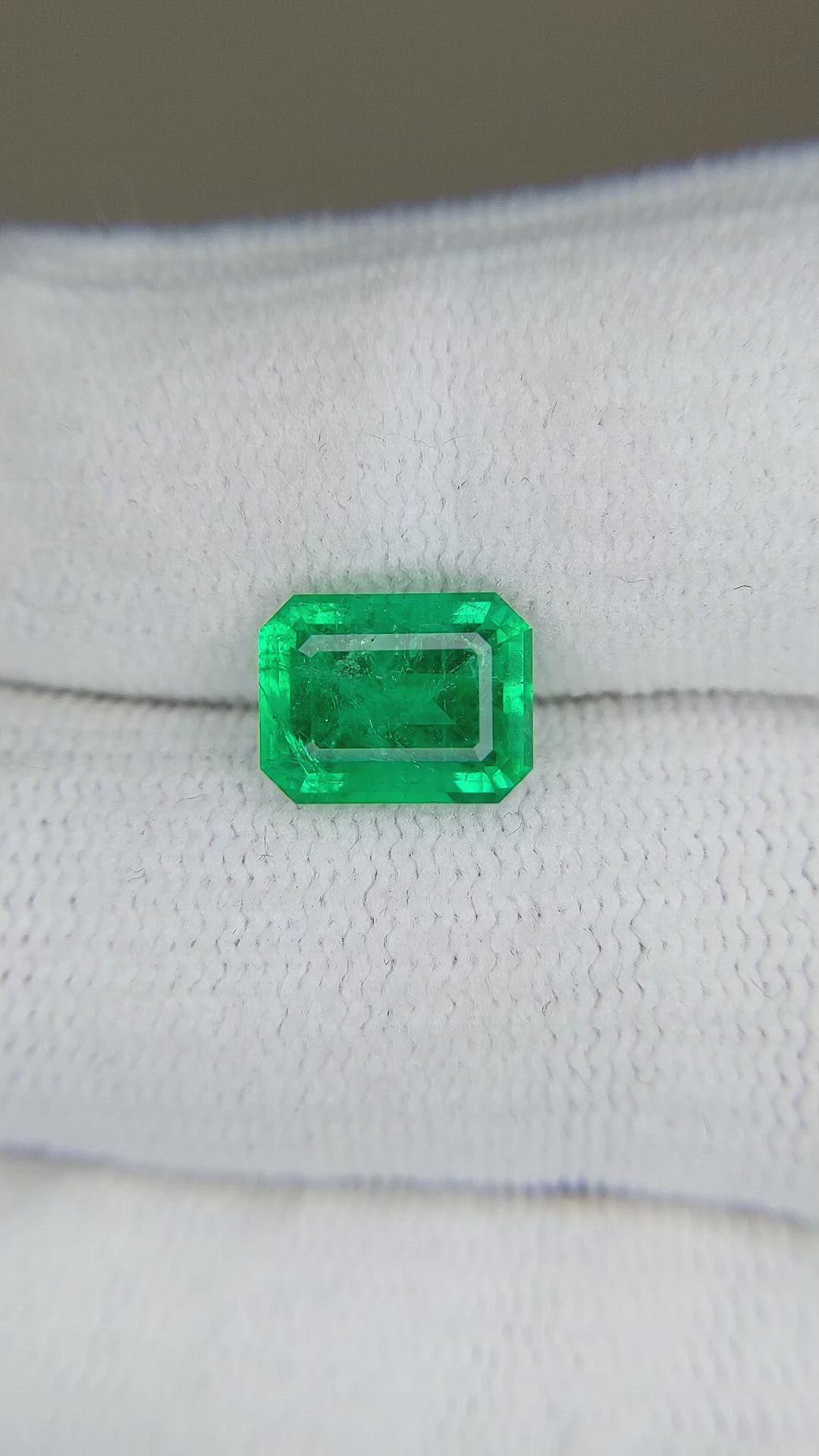 2.41 Ct. Emerald from Russia Size Video