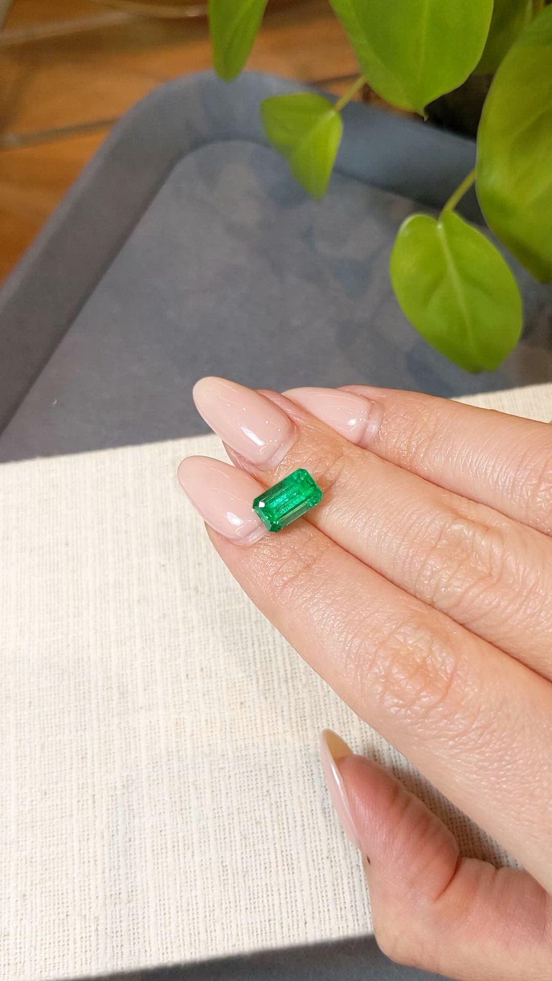 2.58 Ct. Emerald from Russia Size Video